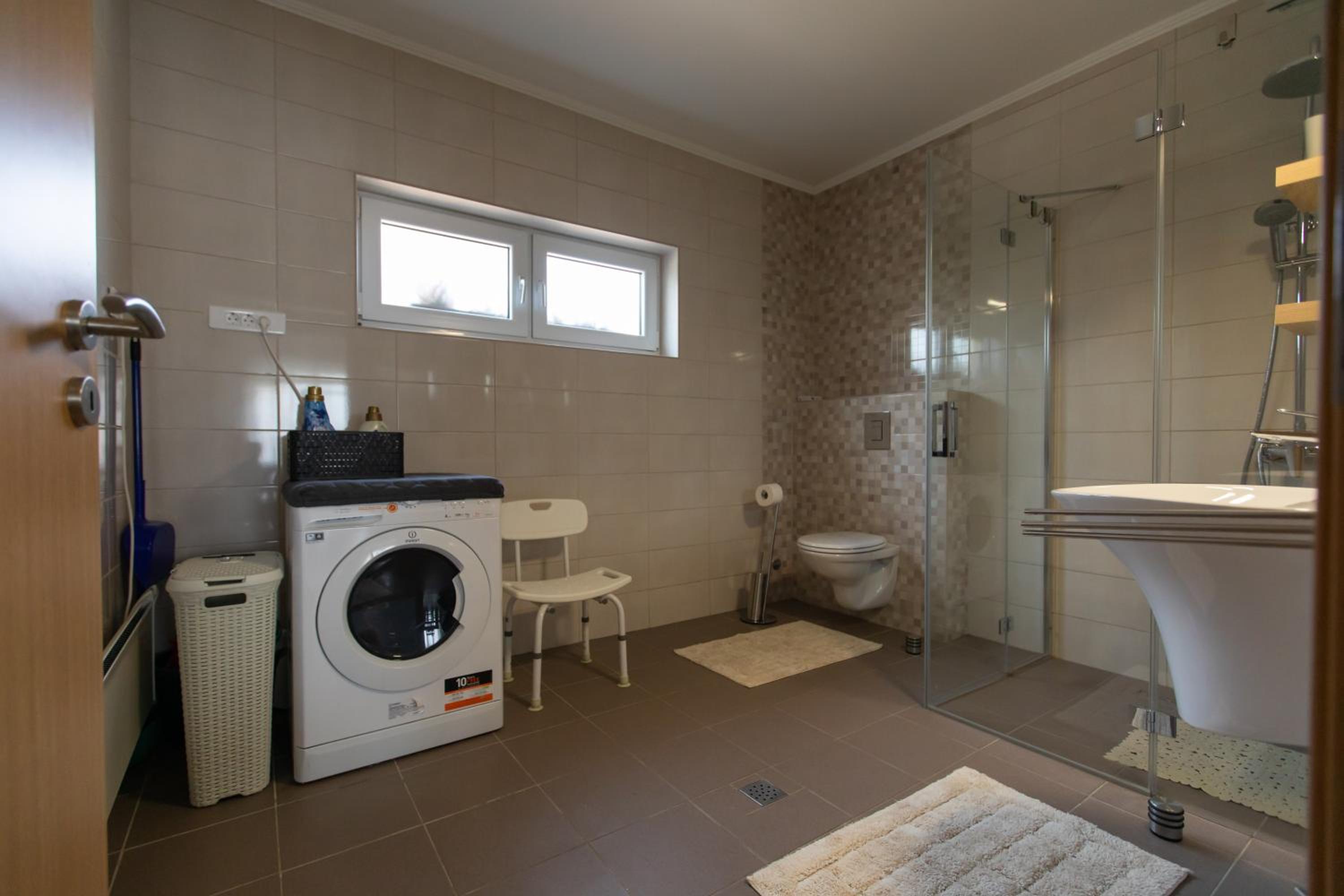 Apartment - Photo 10