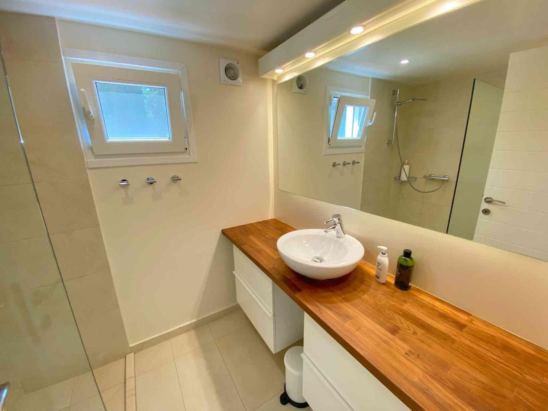 Two-Bedroom House photo 3
