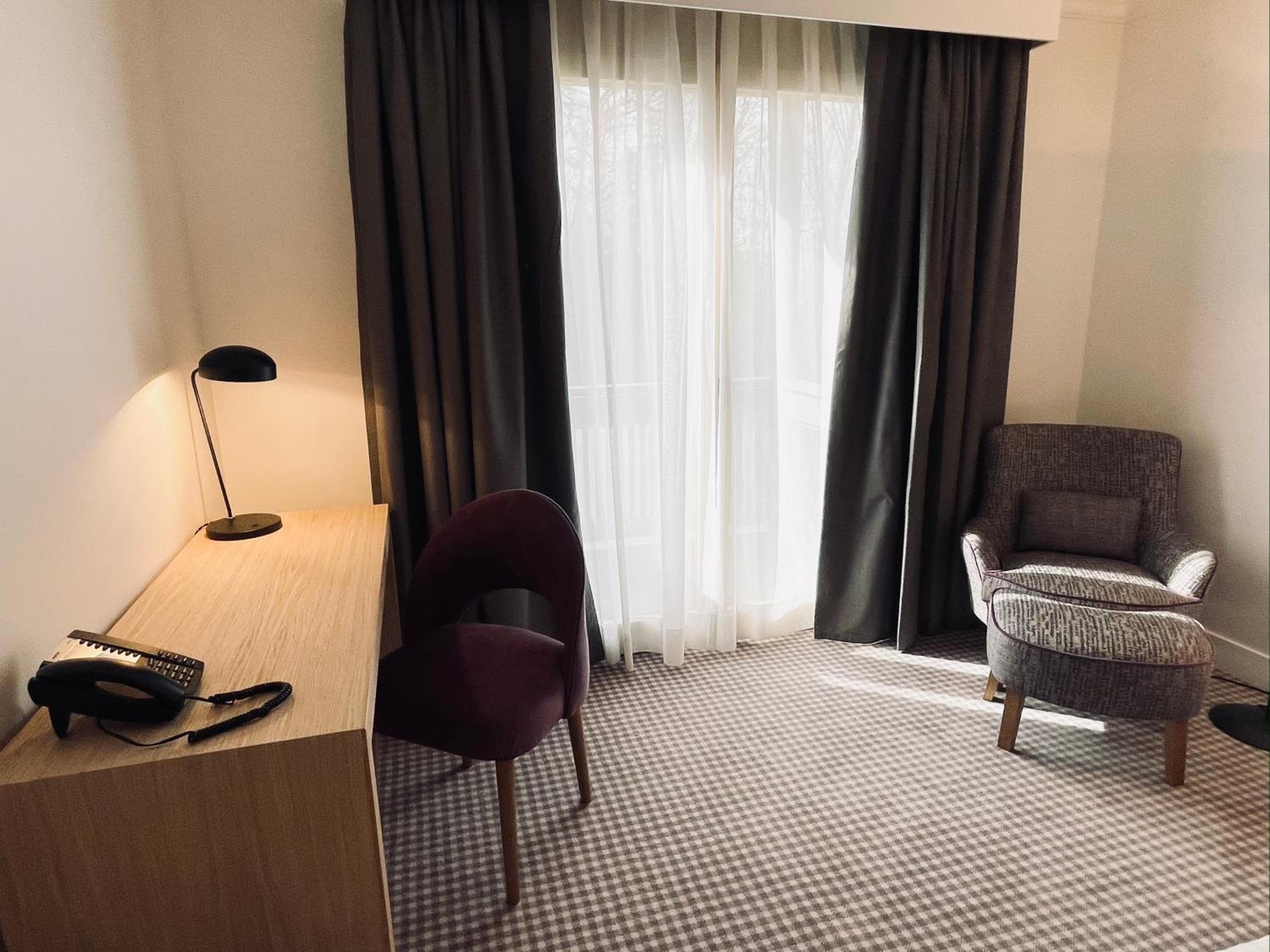 Standard Twin Room - Photo 5