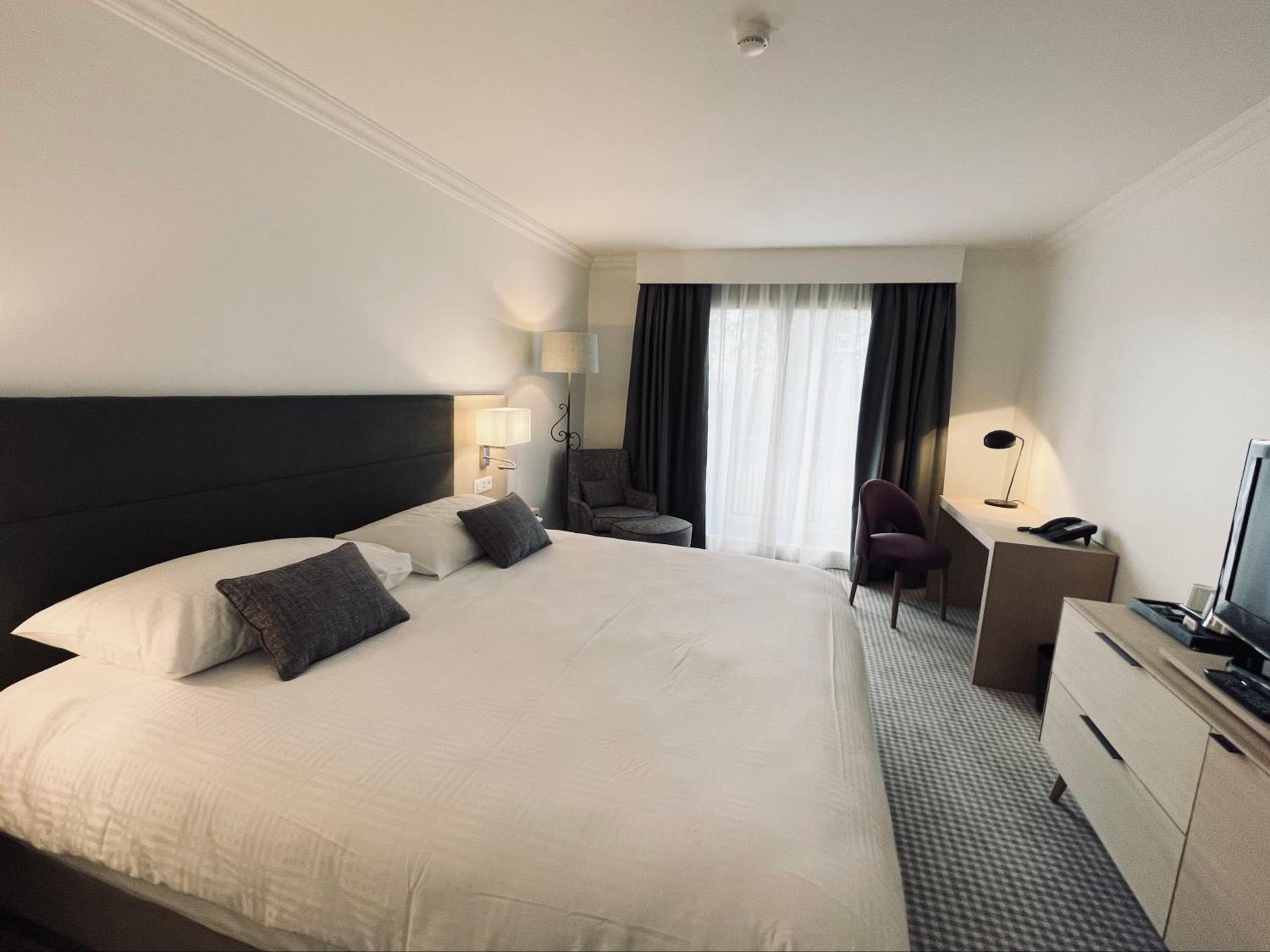 Standard Double Room - Photo 3