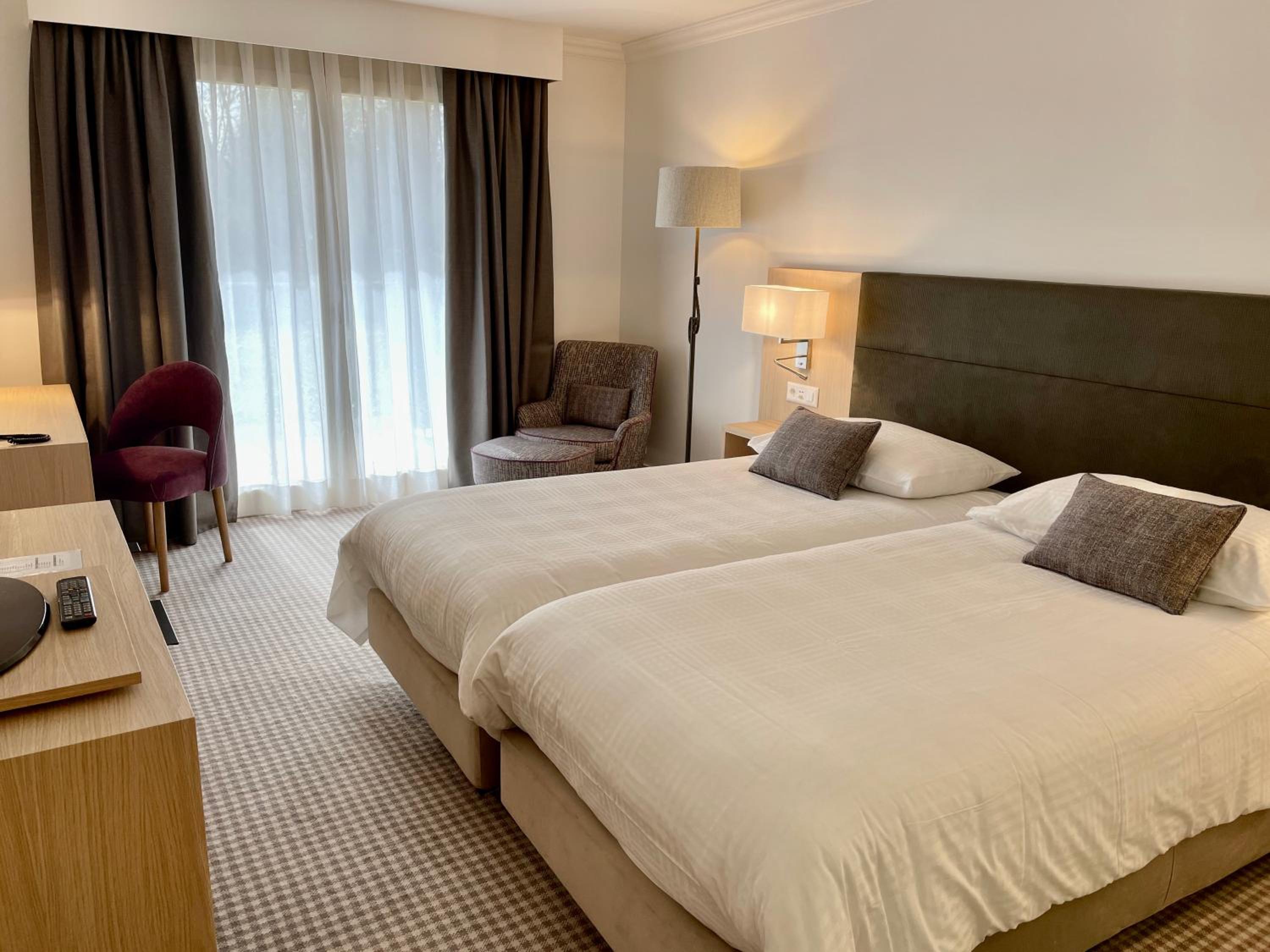 Twin Room with Terrace and Garden View - Photo 1