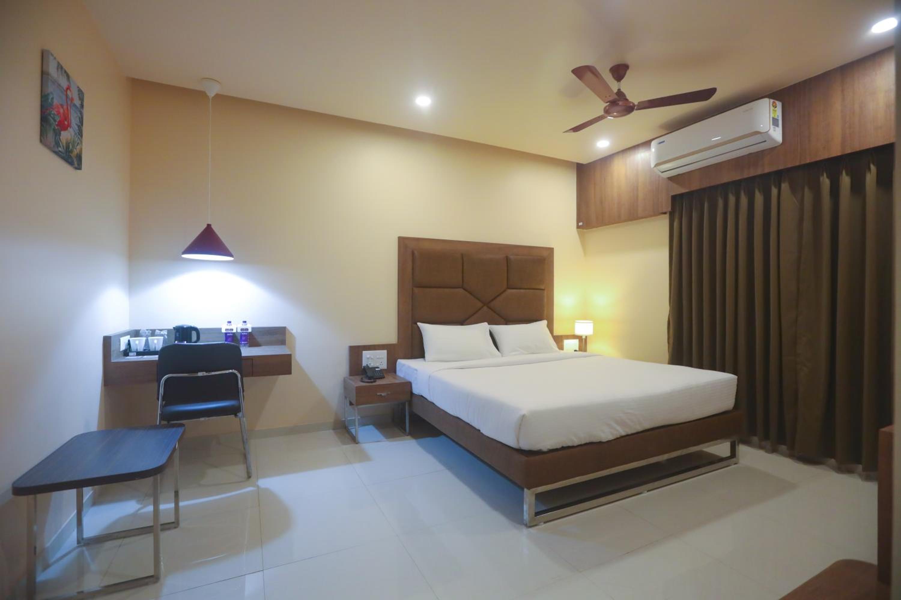 Superior King Room photo 1