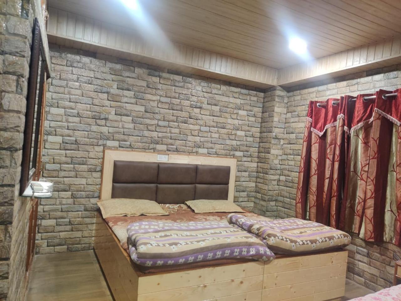 Classic Quadruple Room - Photo 10