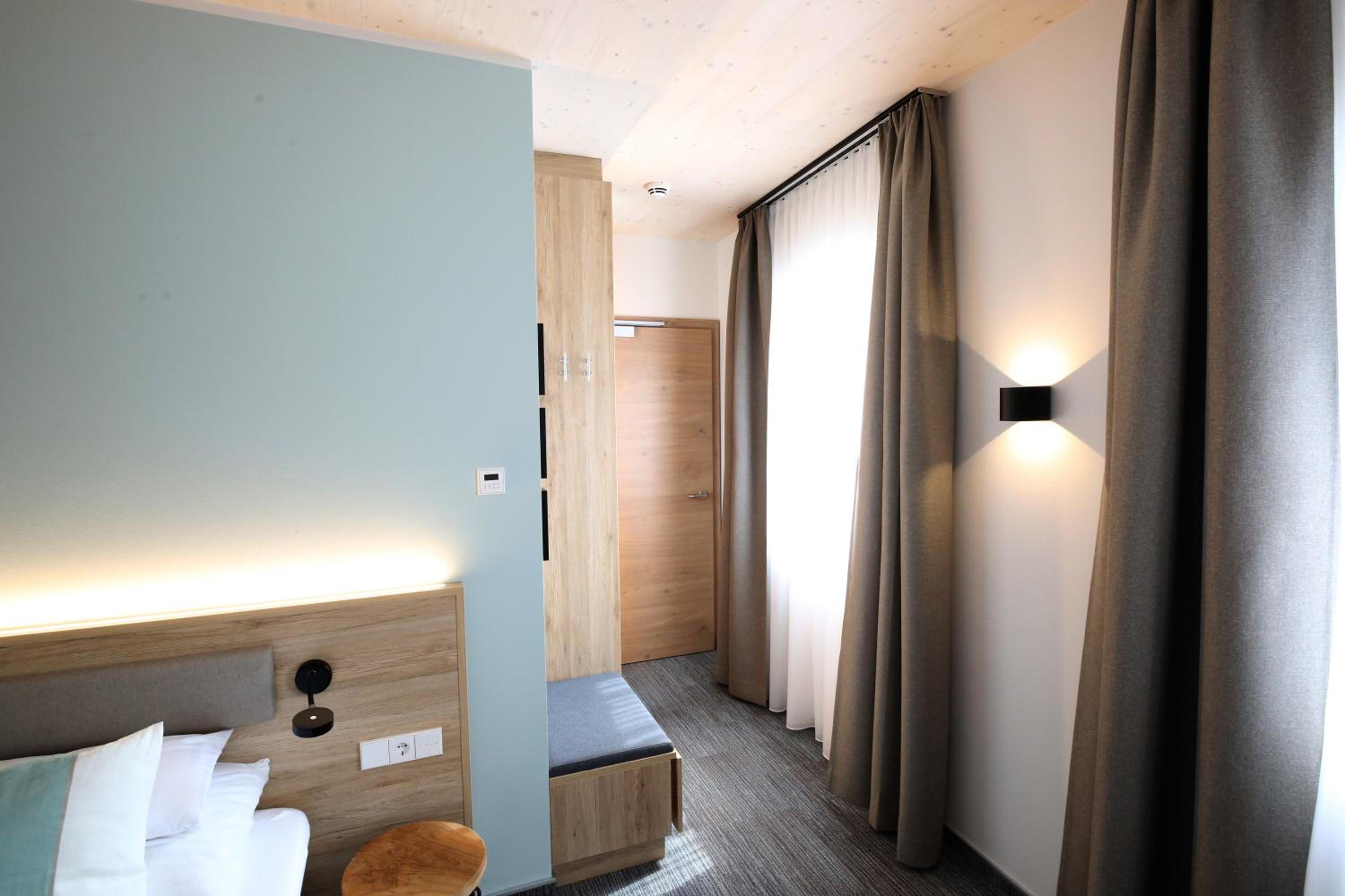 Double Room - Photo 3