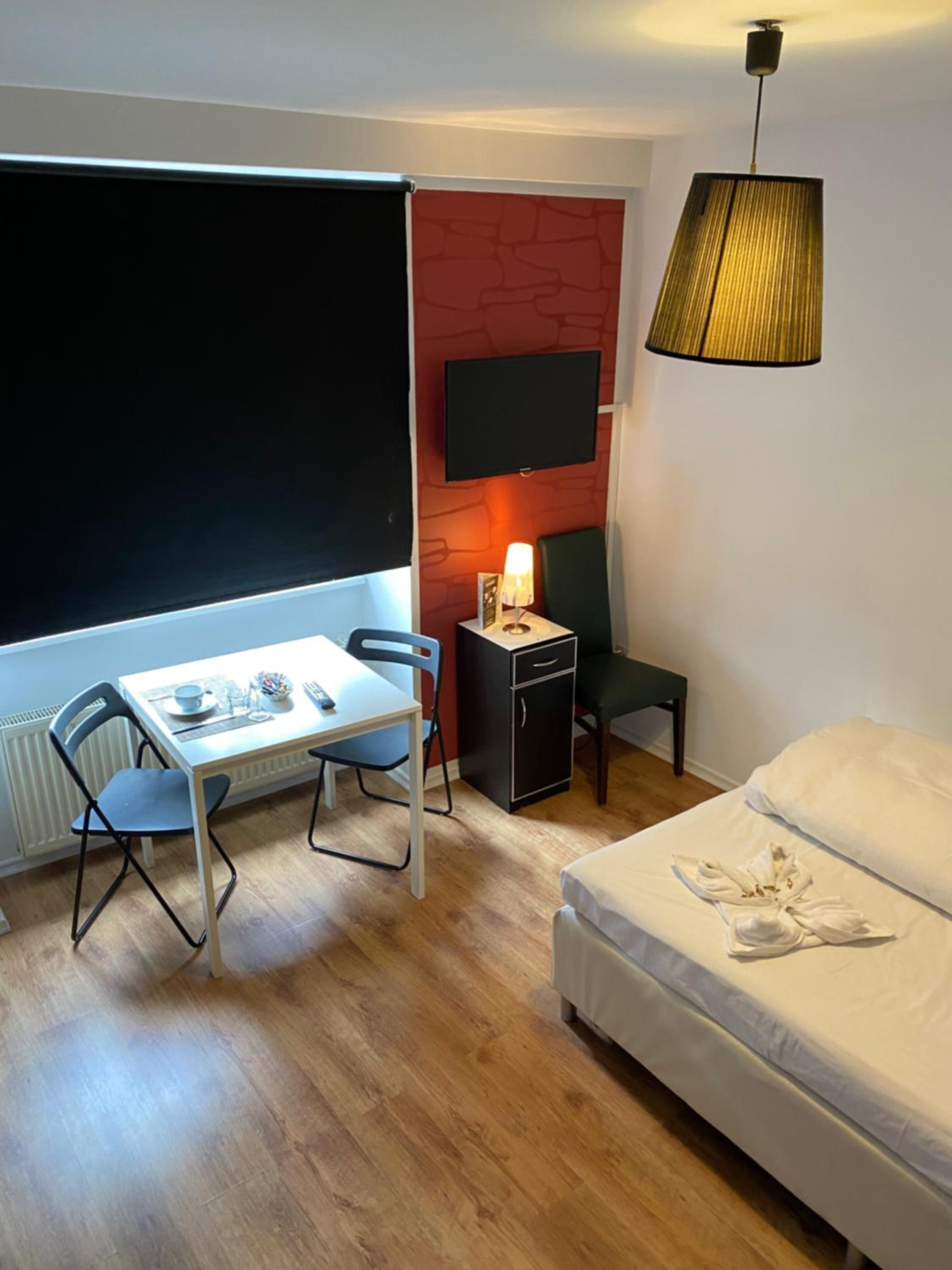 Double Room - Photo 3