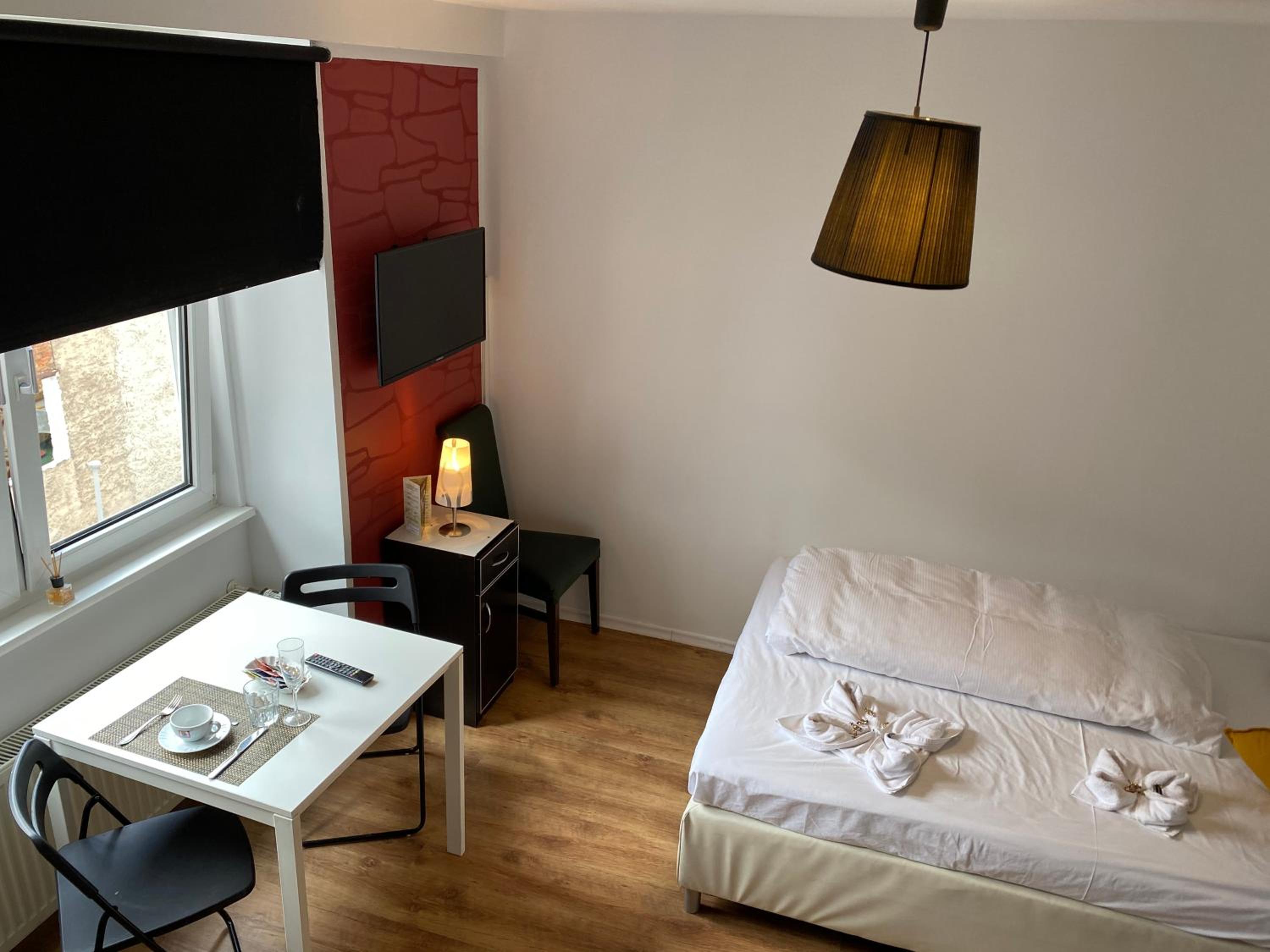 Double Room - Photo 9