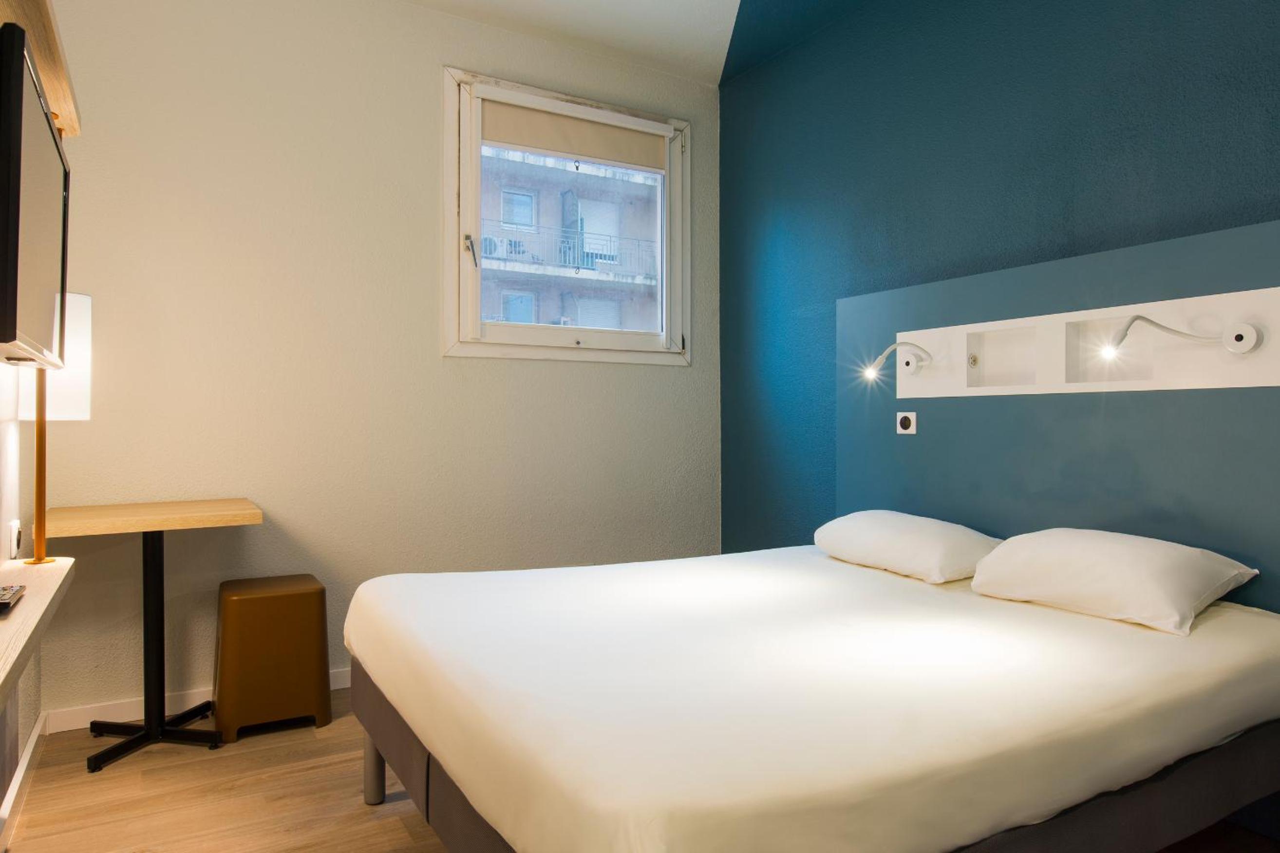 Standard Double Room - Photo 1