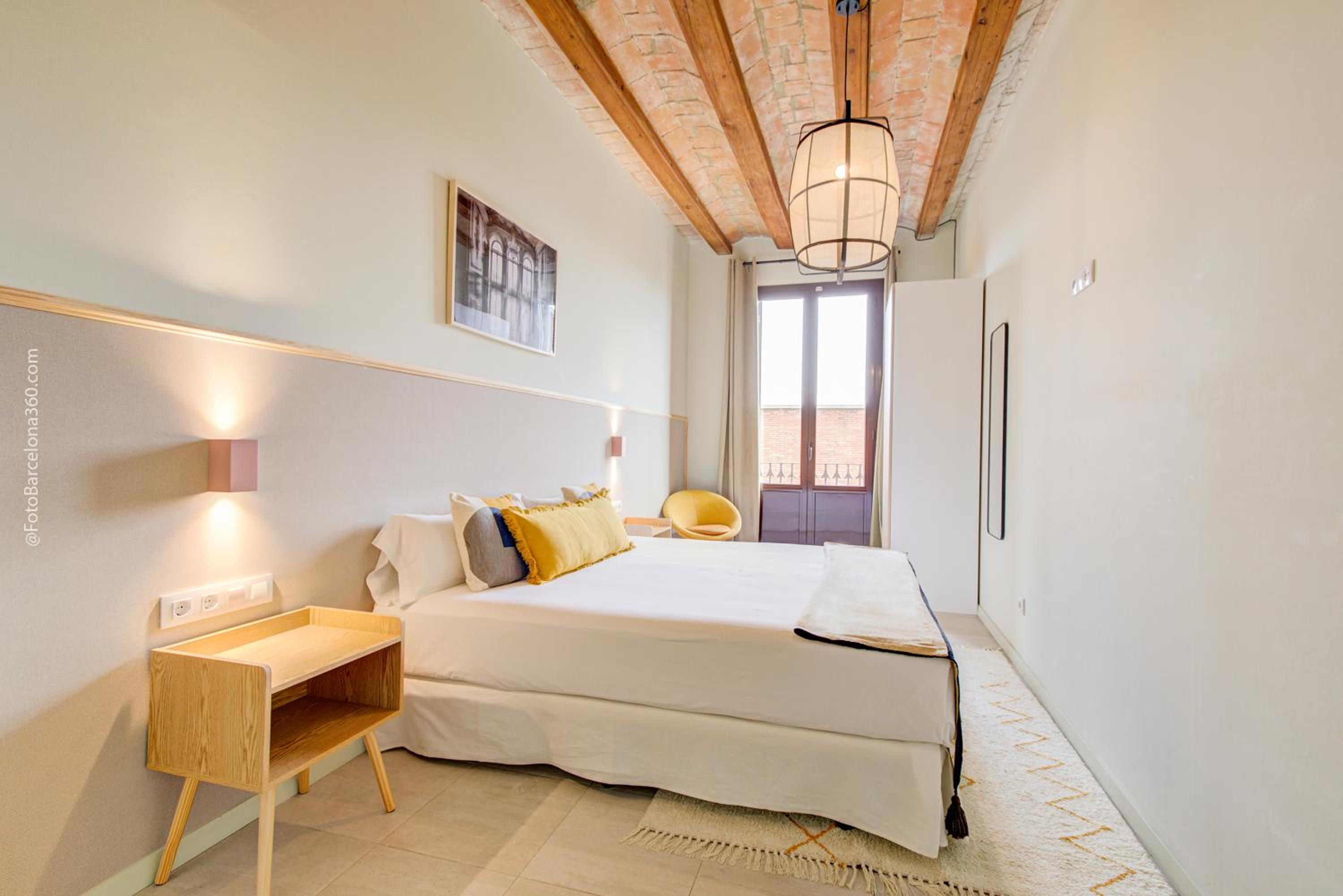 Apartamento con Balcón