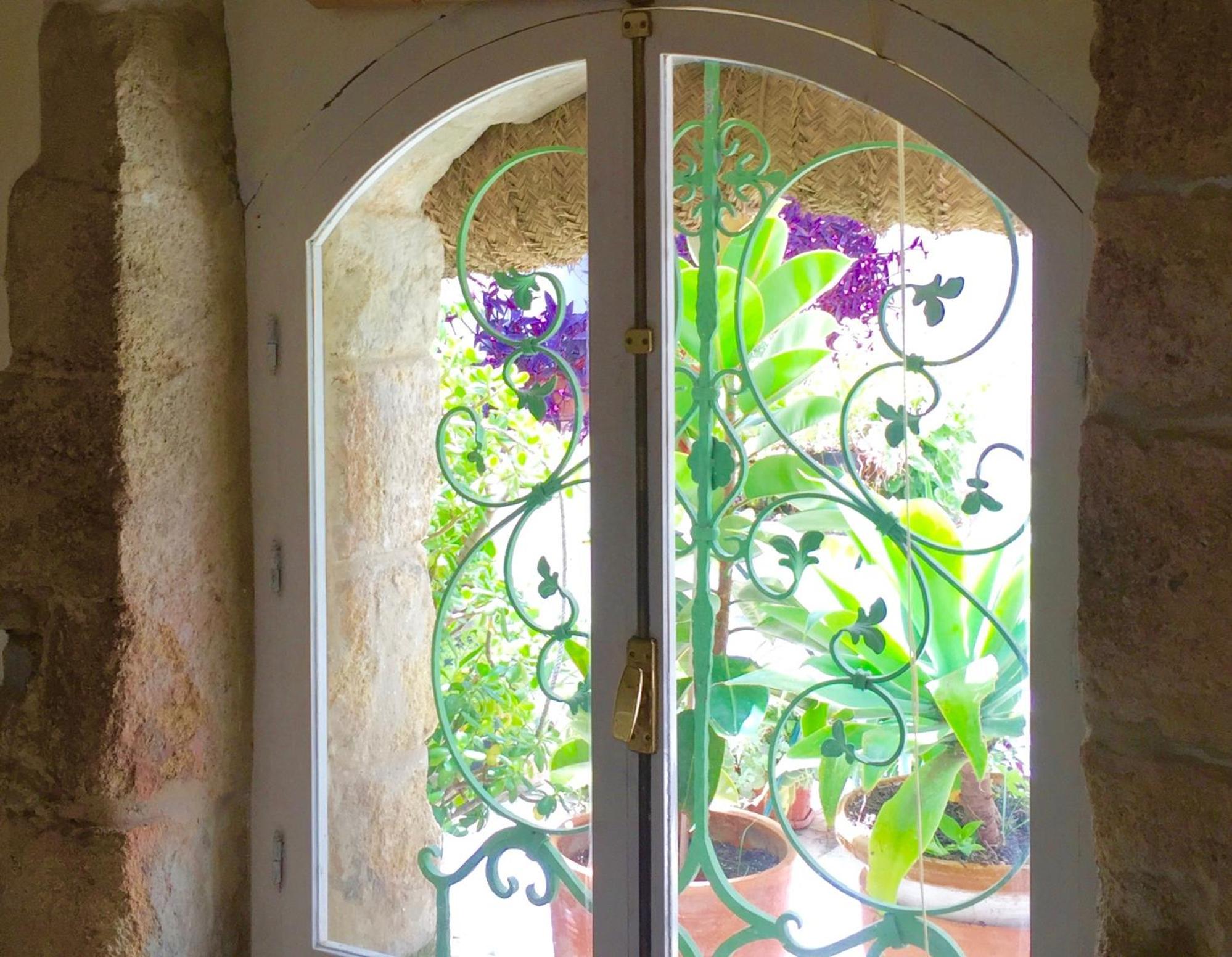 Suite - Photo 2