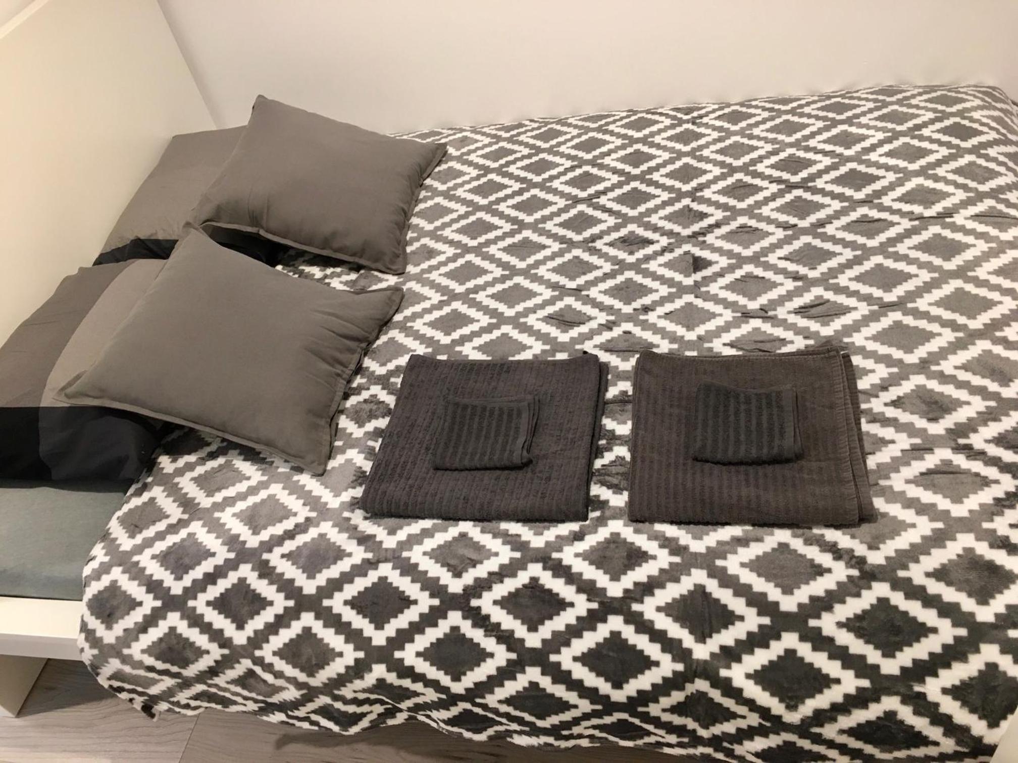 One-Bedroom Apartment - Photo 18