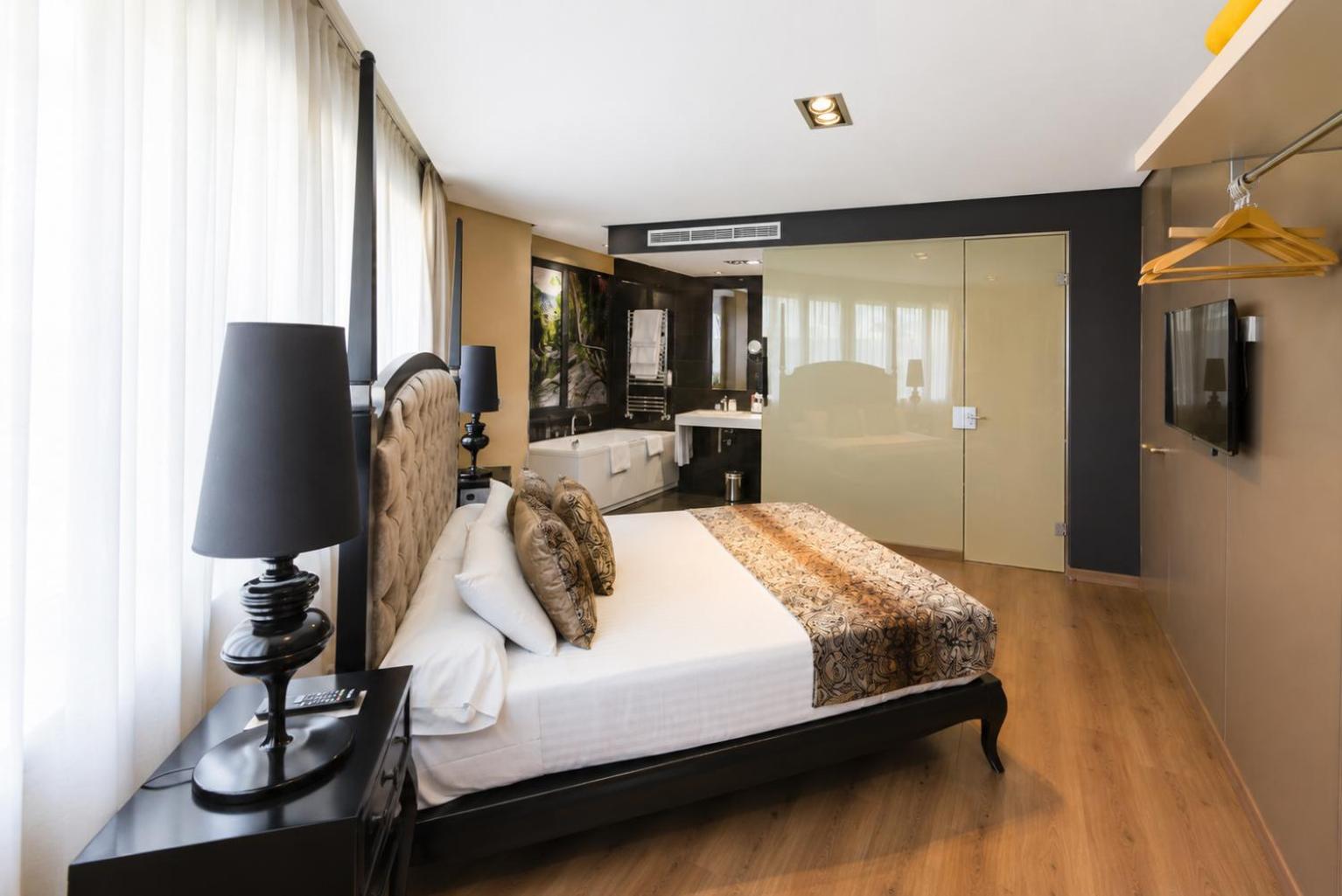 Junior Suite Junior Suite