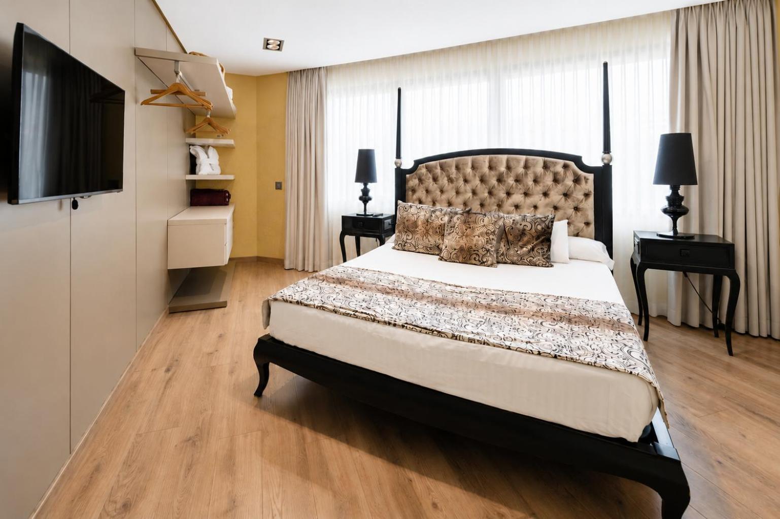 Junior Suite Junior Suite