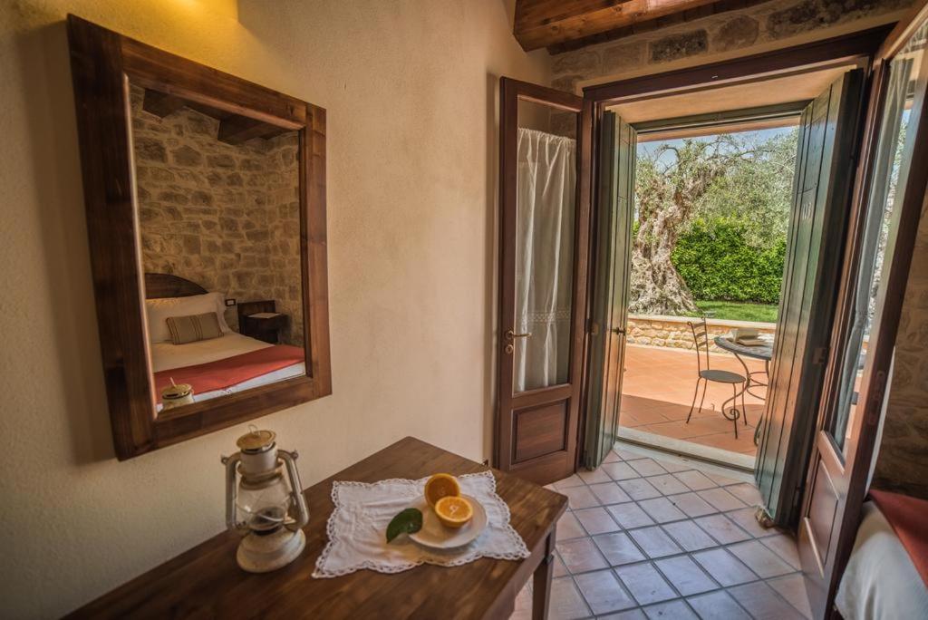 Double Room - Photo 8