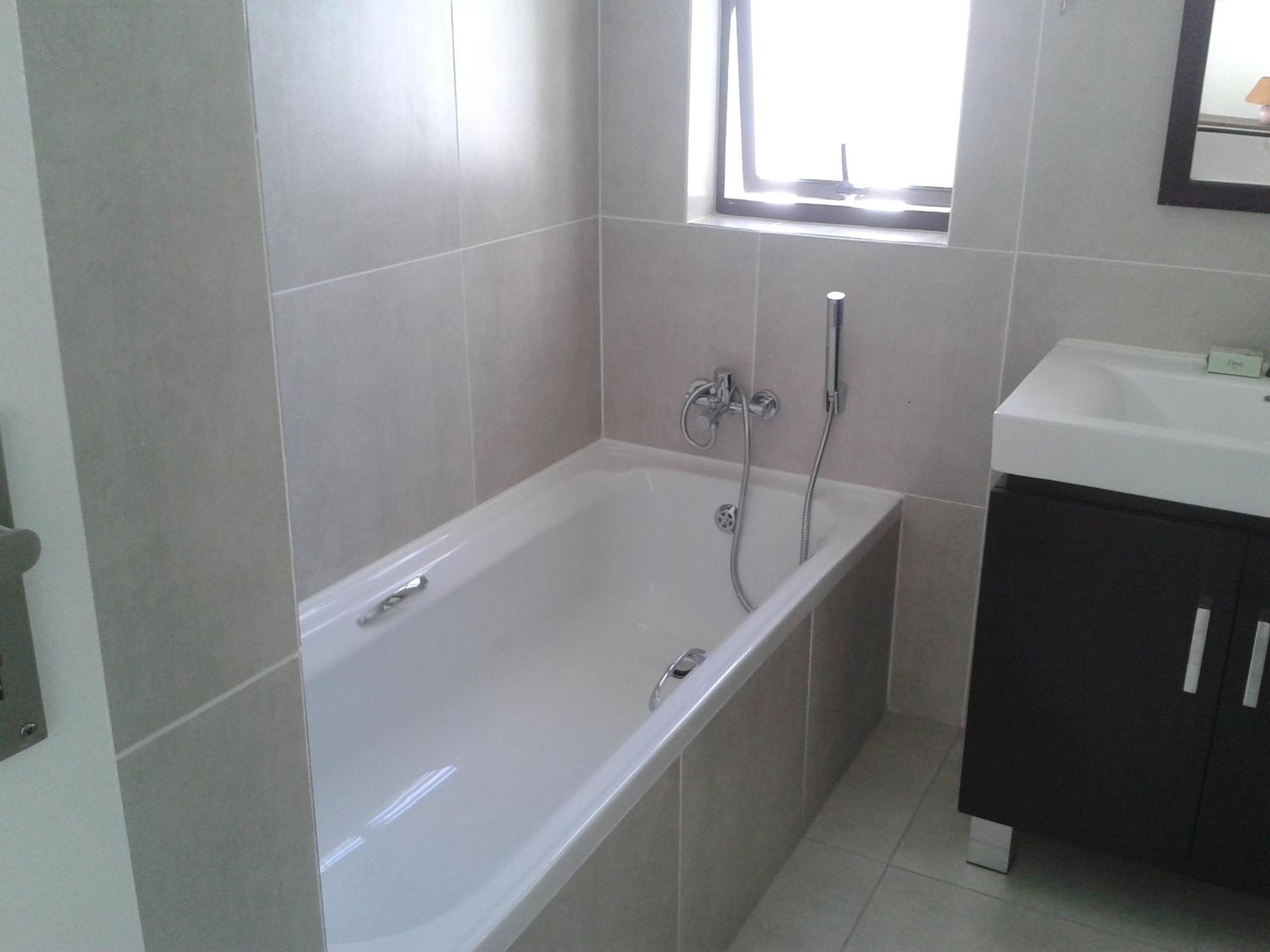 Apartment with Sea View - Photo 17
