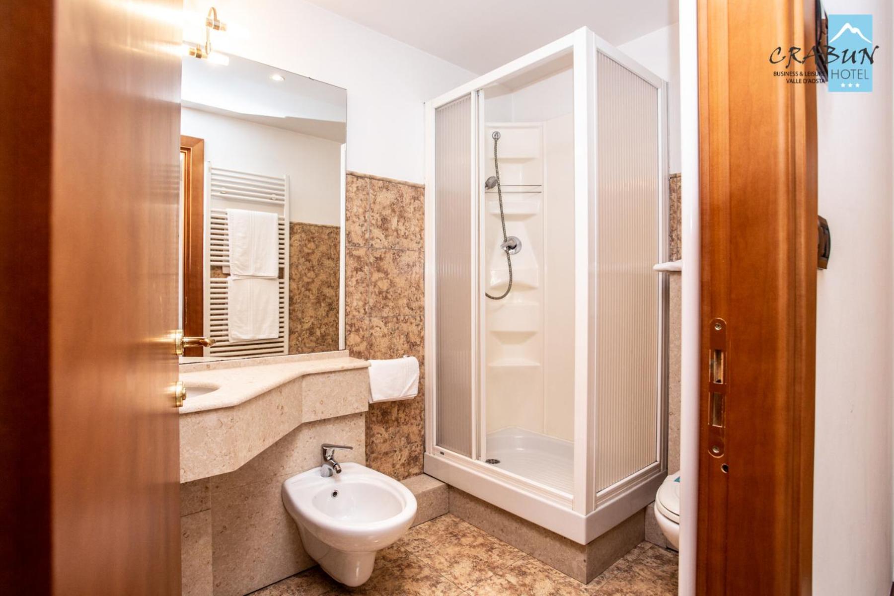 Double Room - Photo 12