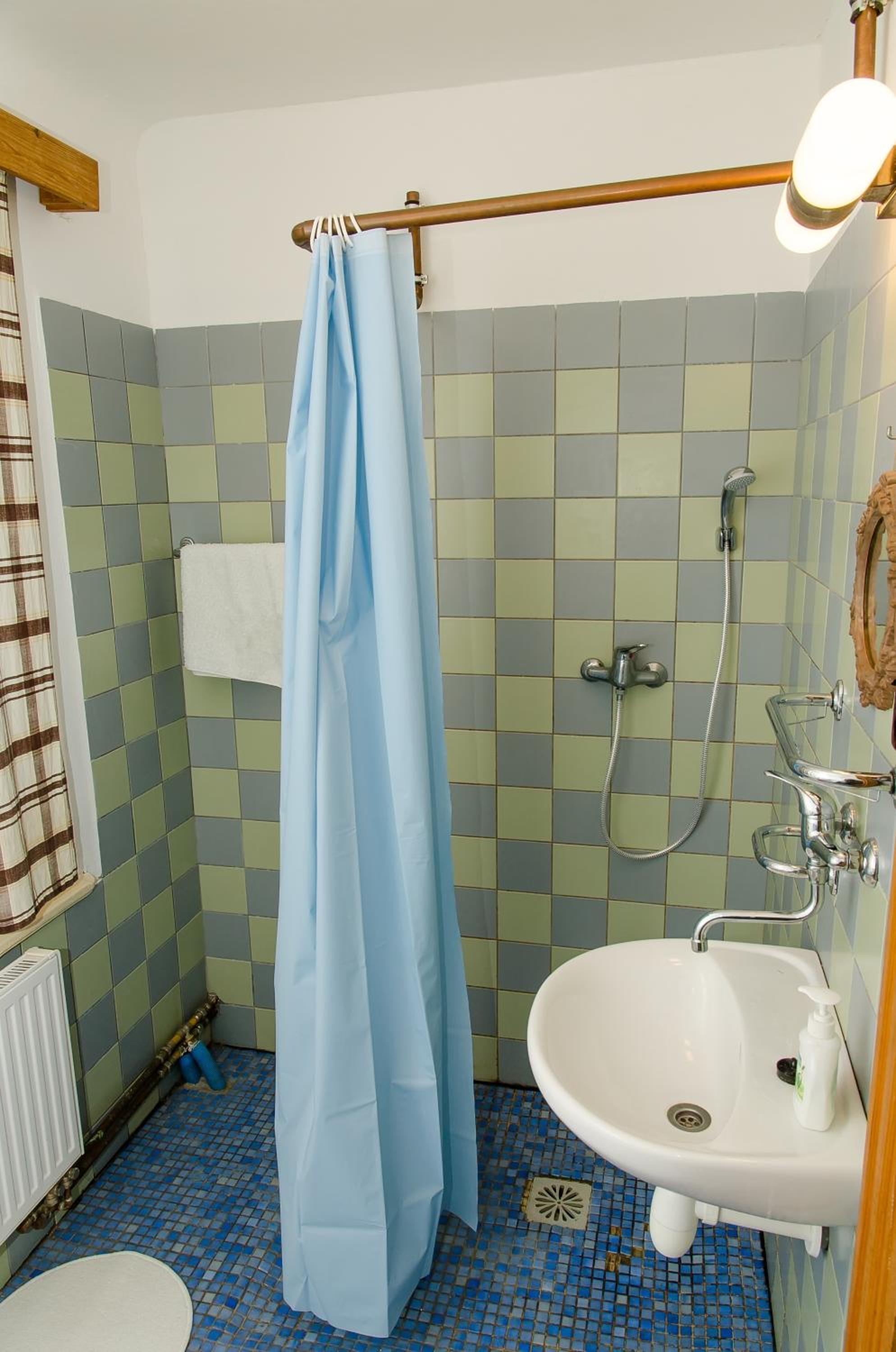 Double Or Twin Room With Shared Bathroom photo 3