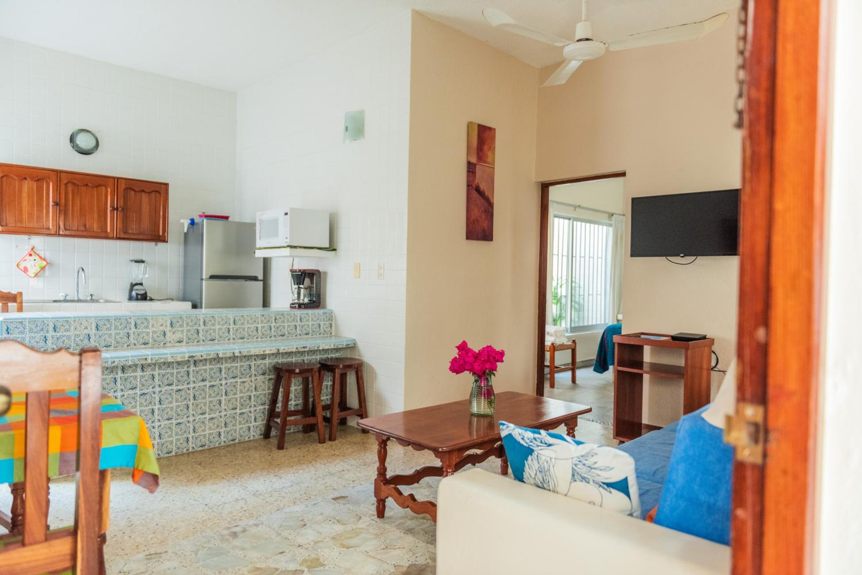 Apartment - Ground Floor - Photo 1