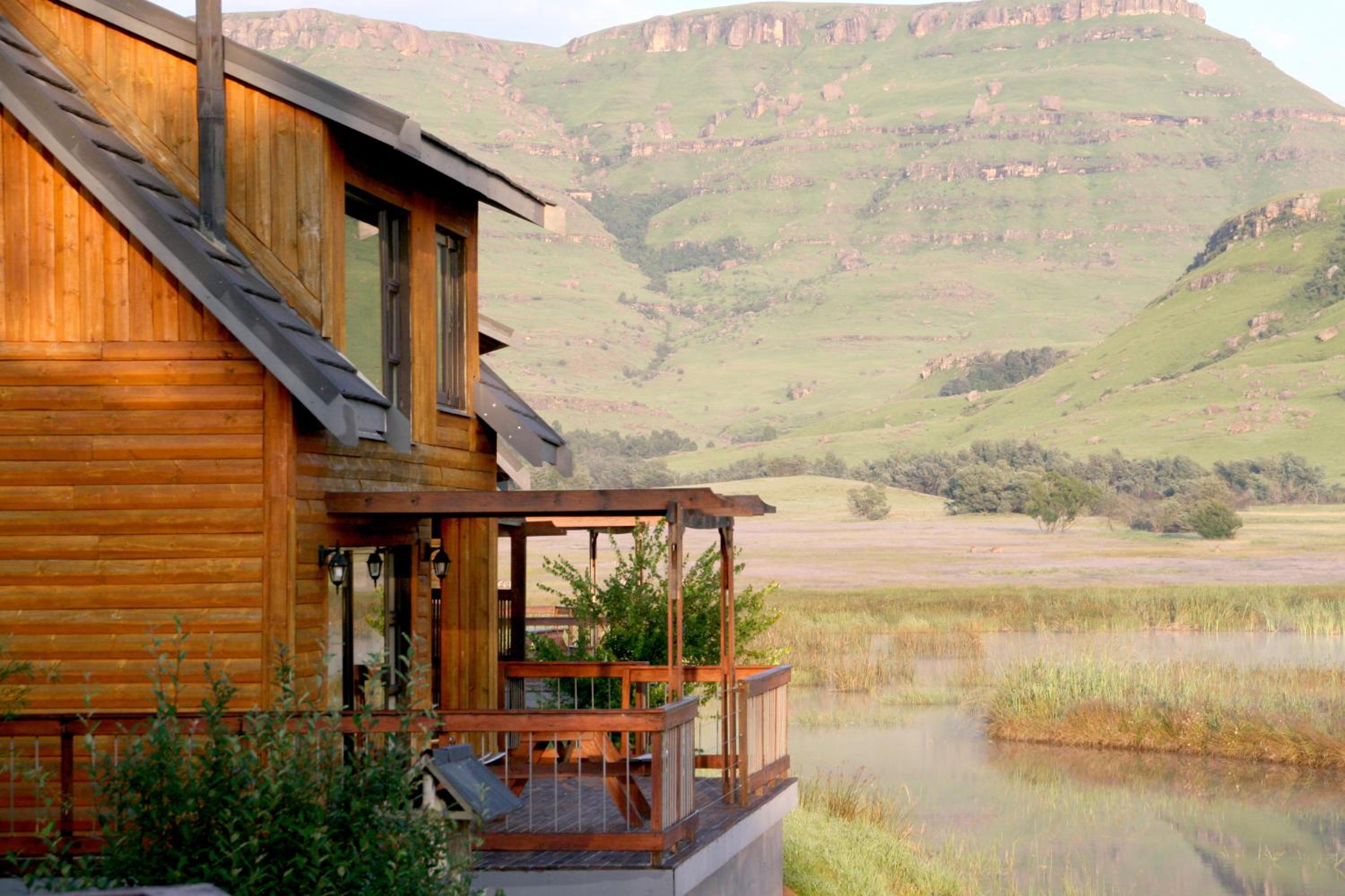 Superior Chalet - Lakeside photo 2