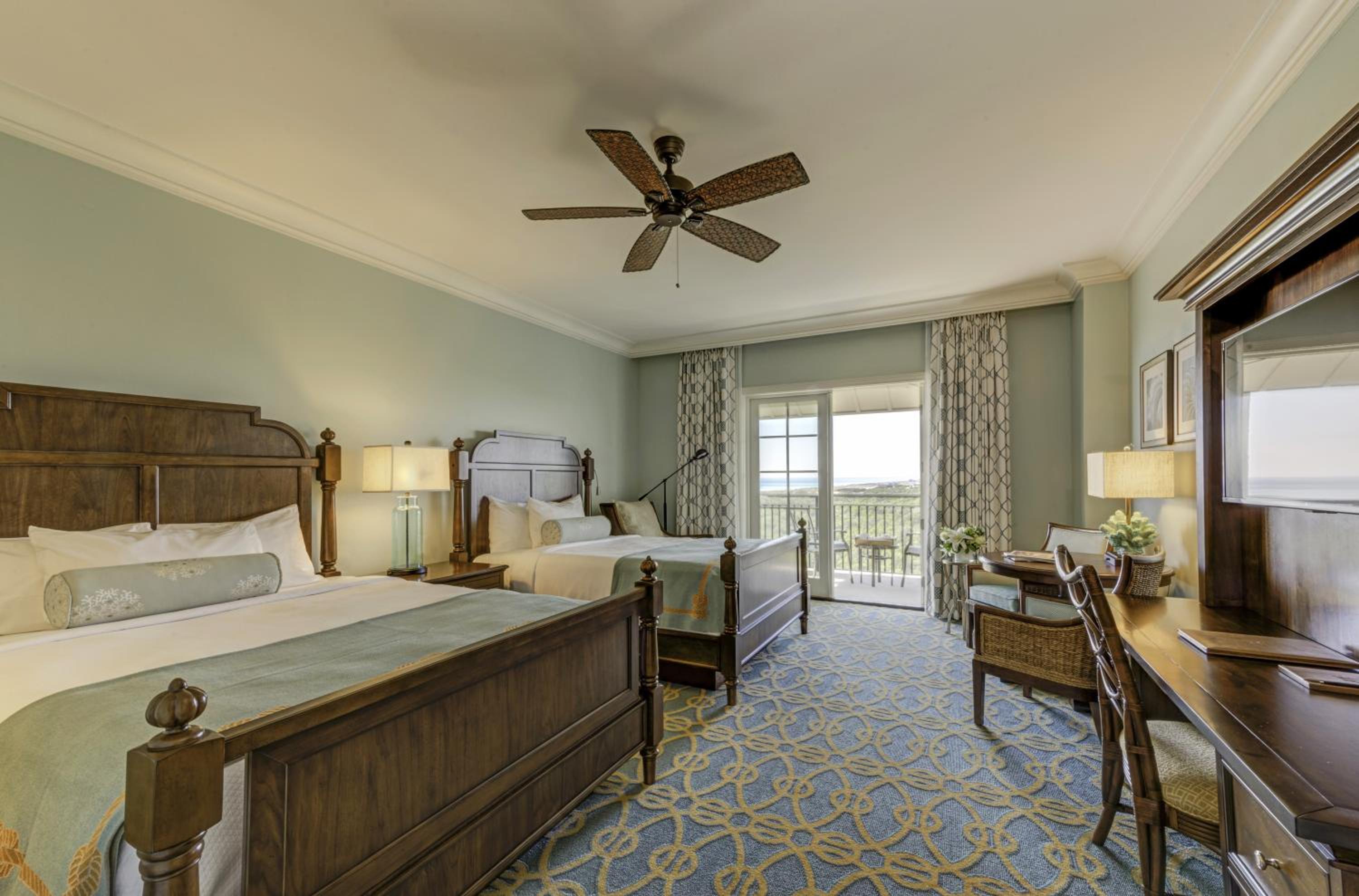 ADA Courtyard Queen Room