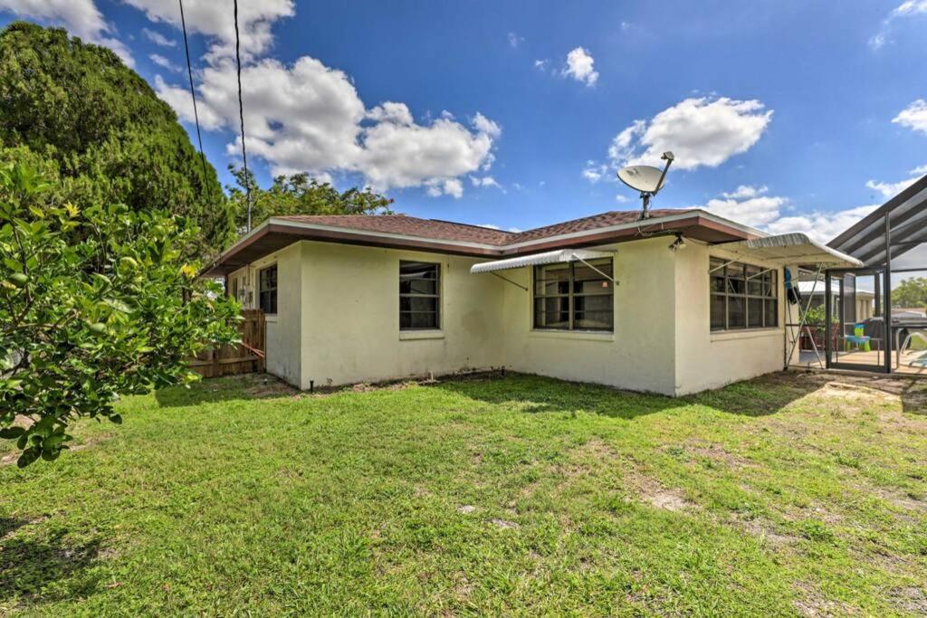Two-Bedroom House photo 2