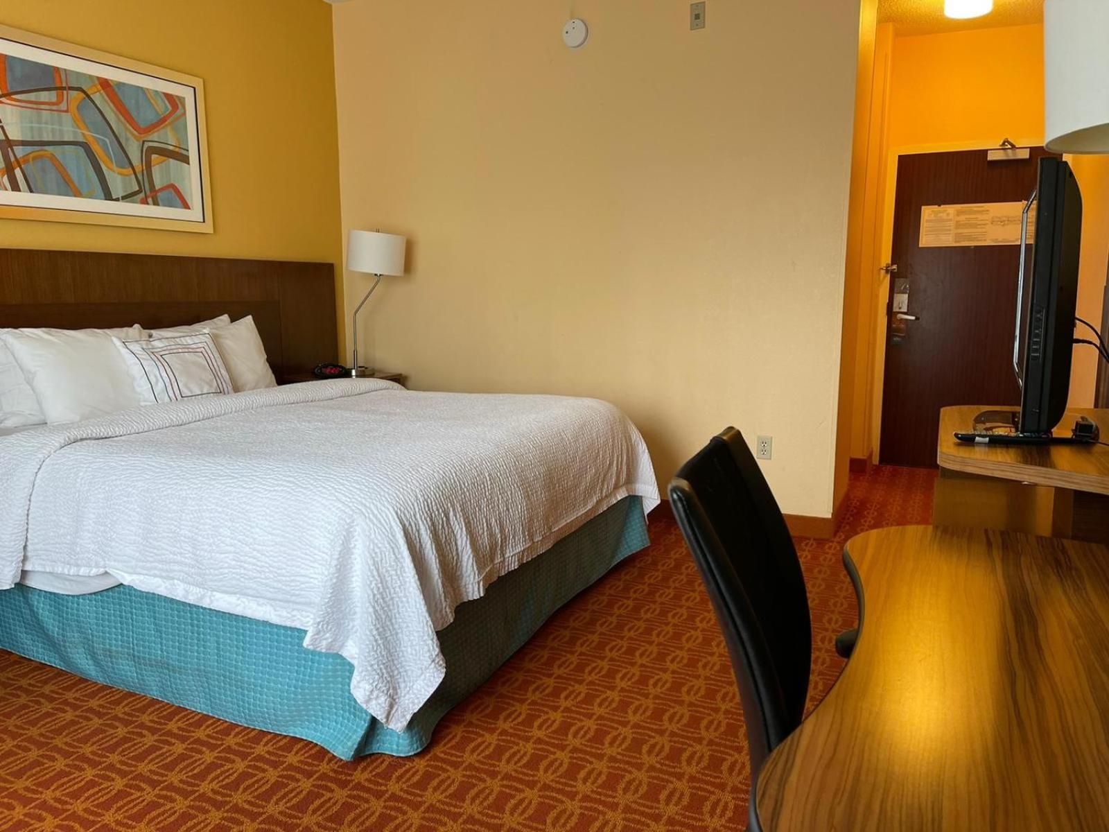 King Room - Non-Smoking - Photo 1