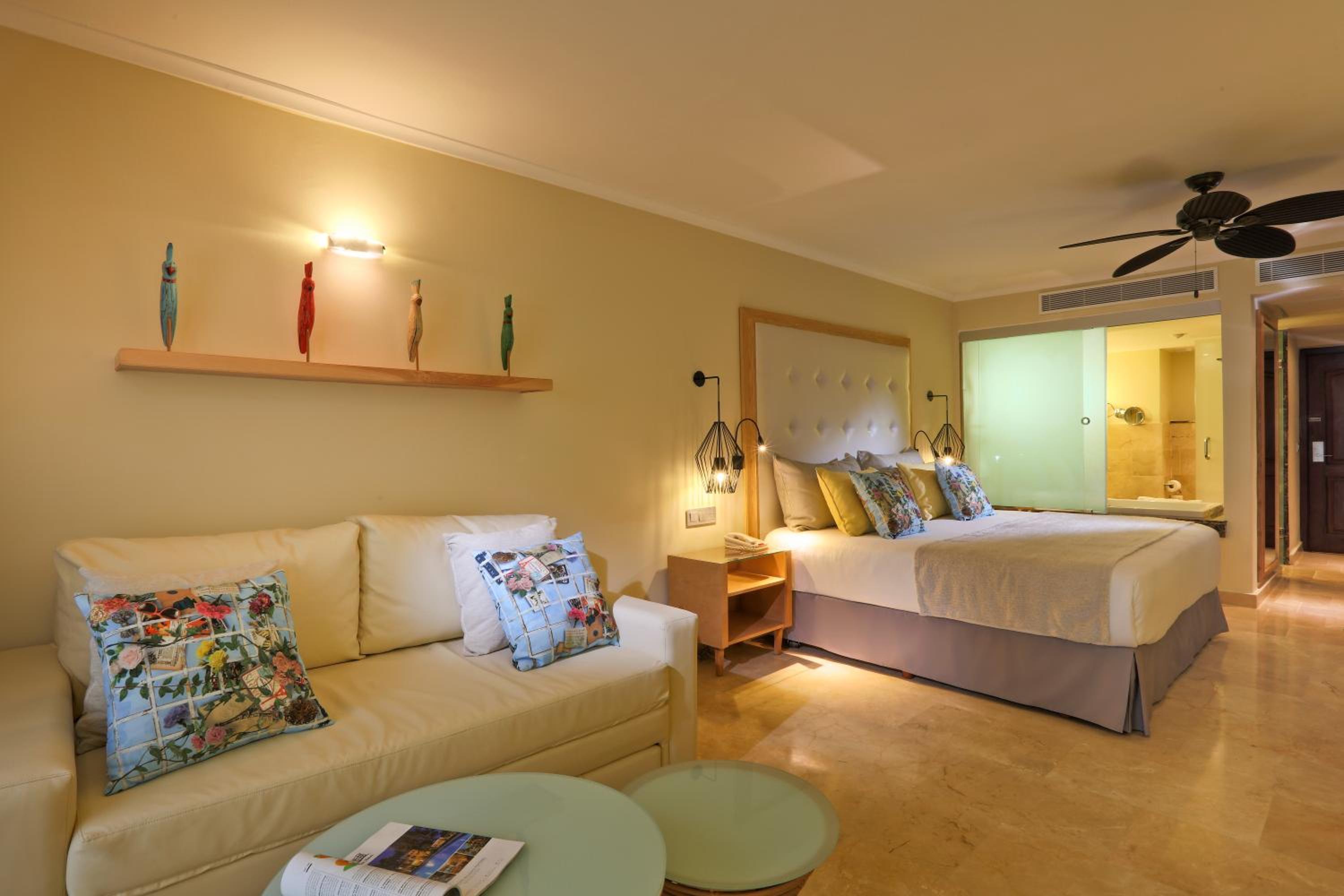 Junior Suite Beachside Ocean View 2ad+2chd