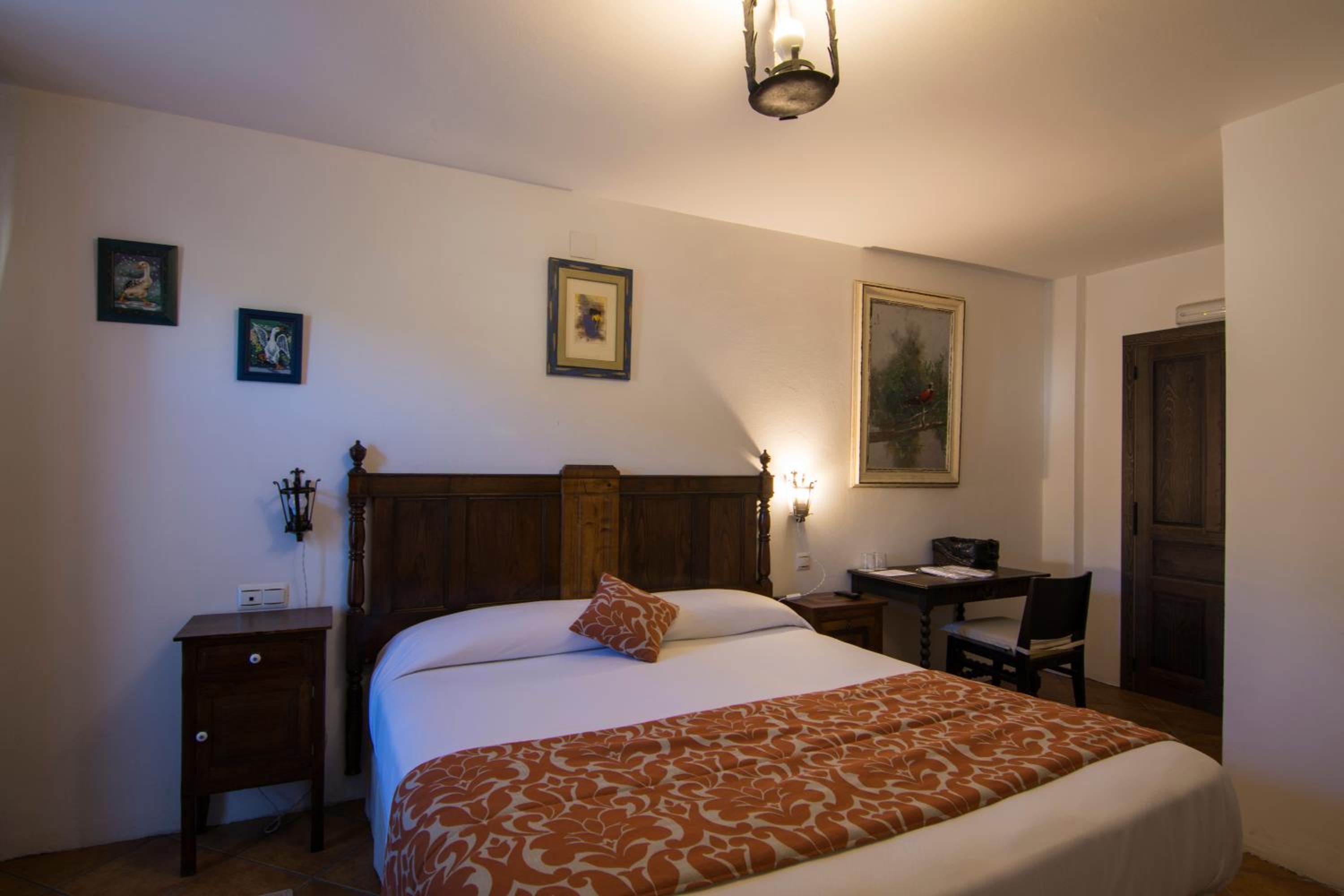 Double Room with Balcony photo 3