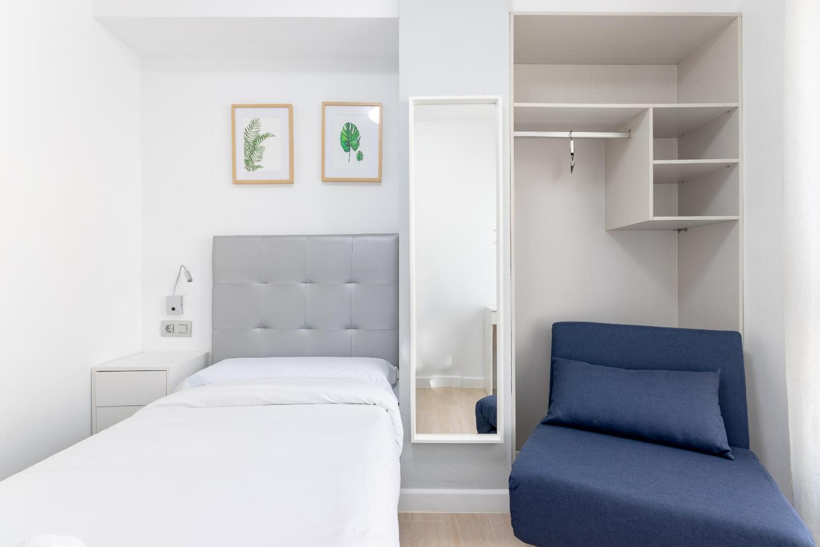 Single Room photo 2