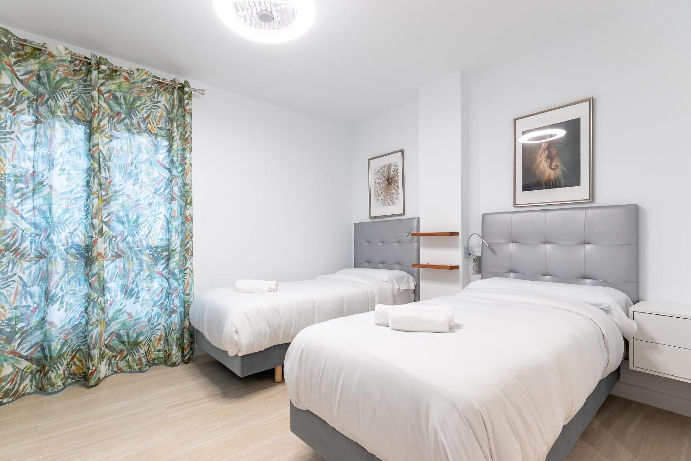 Twin Room - Photo 1