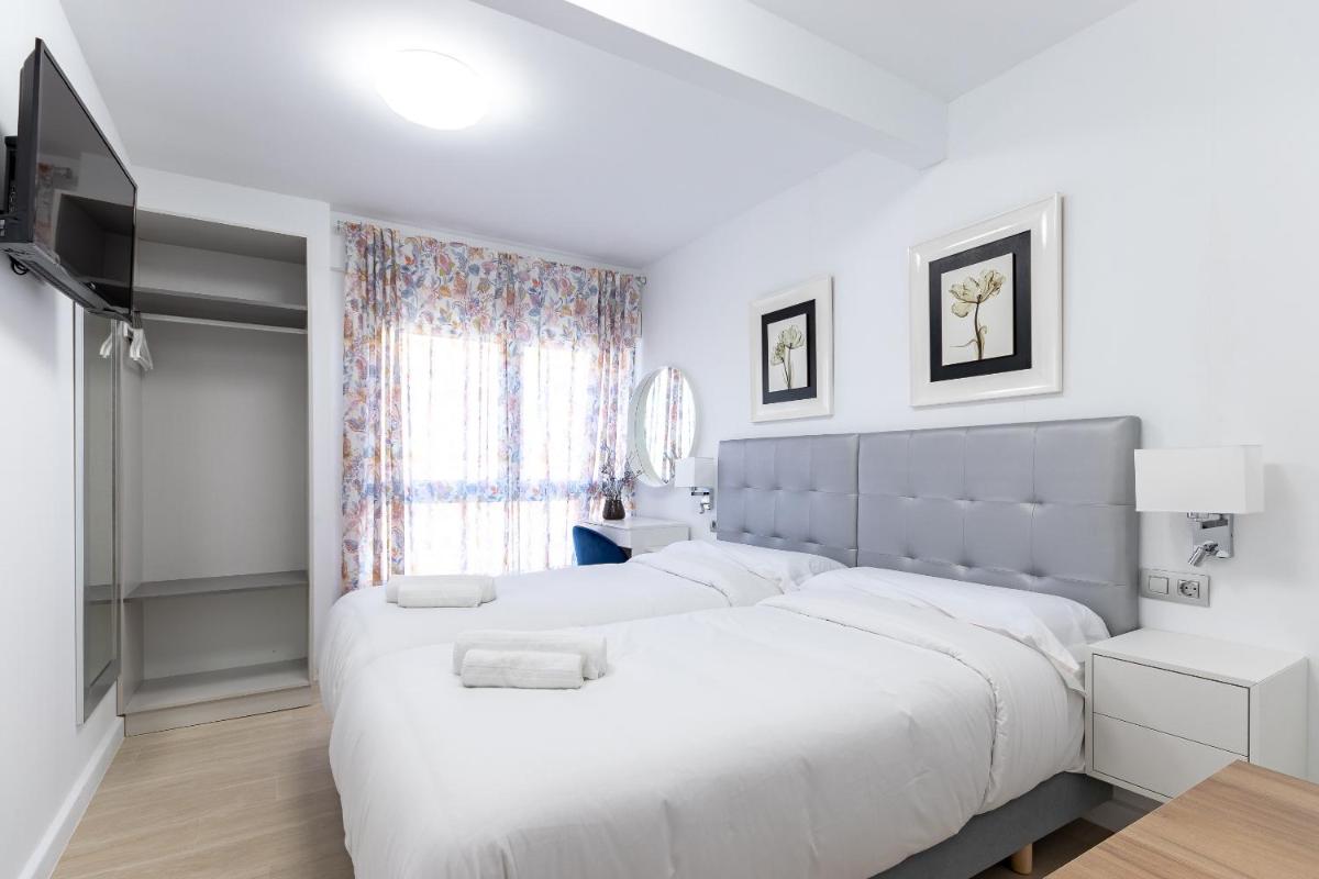 Twin Room - Photo 8