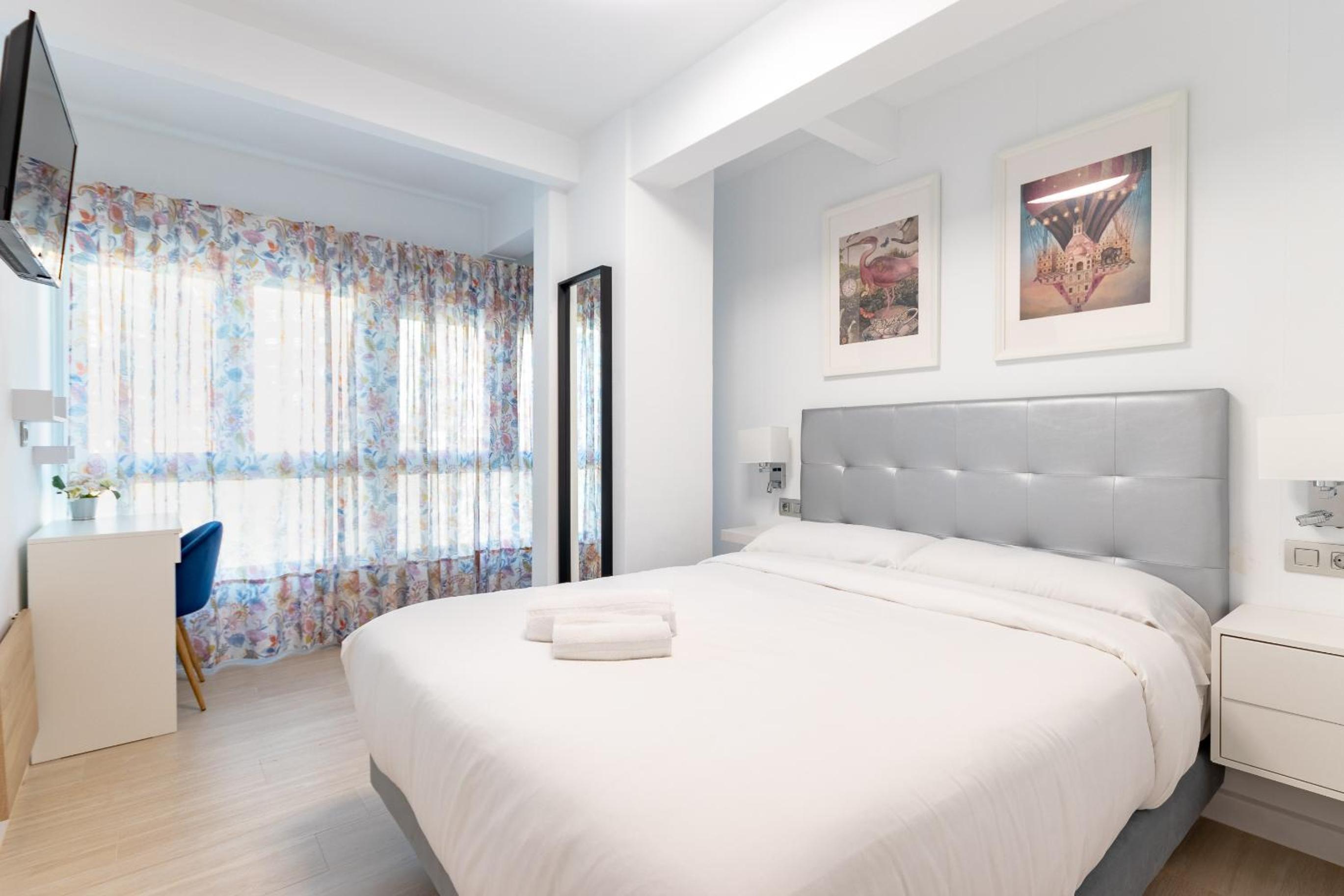 Double Room - Photo 8