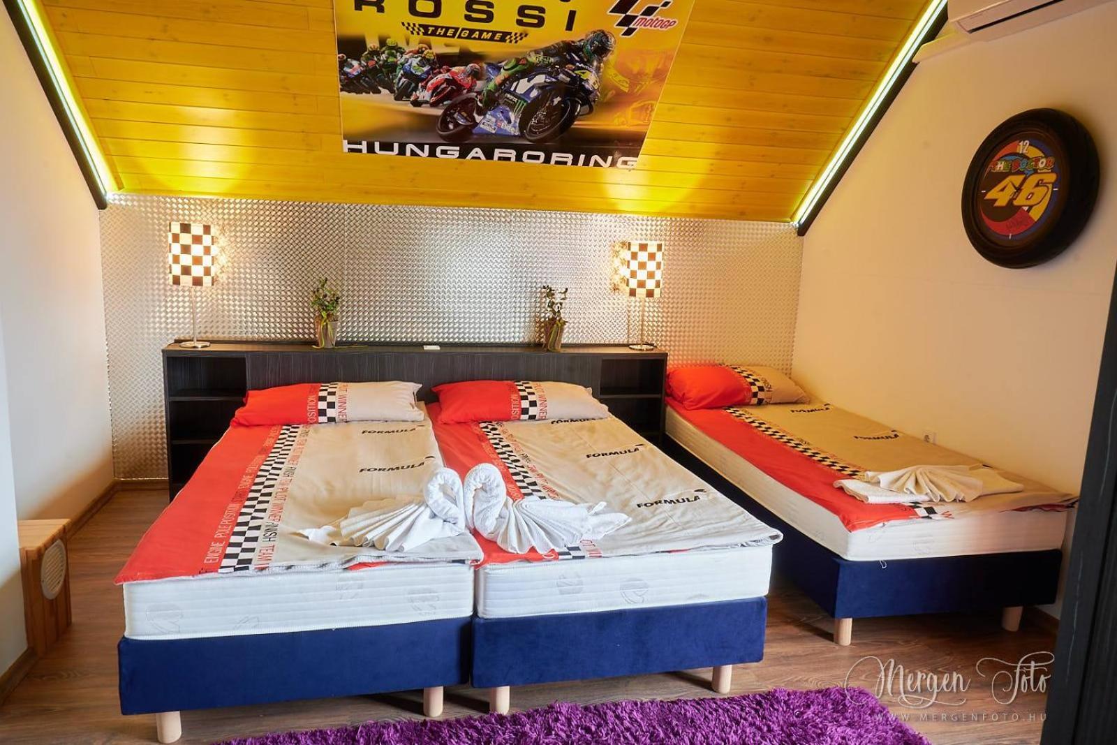 Triple Room with Bathroom photo 1
