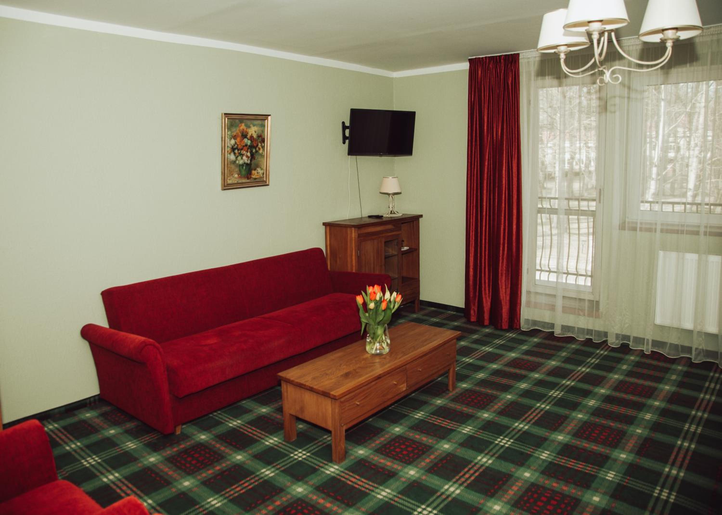 Double Room with Balcony - Photo 2
