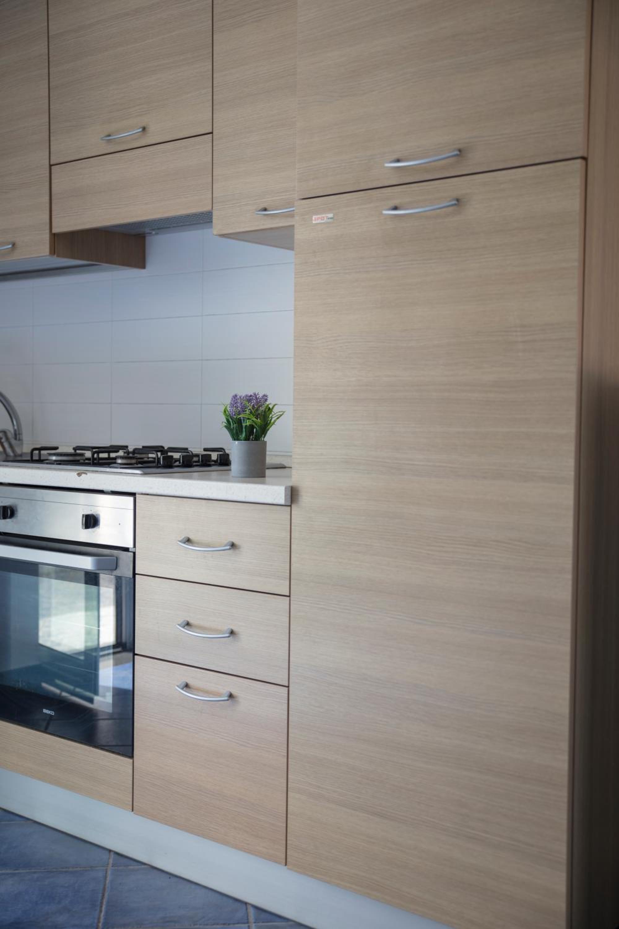 One-Bedroom Apartment - Photo 9