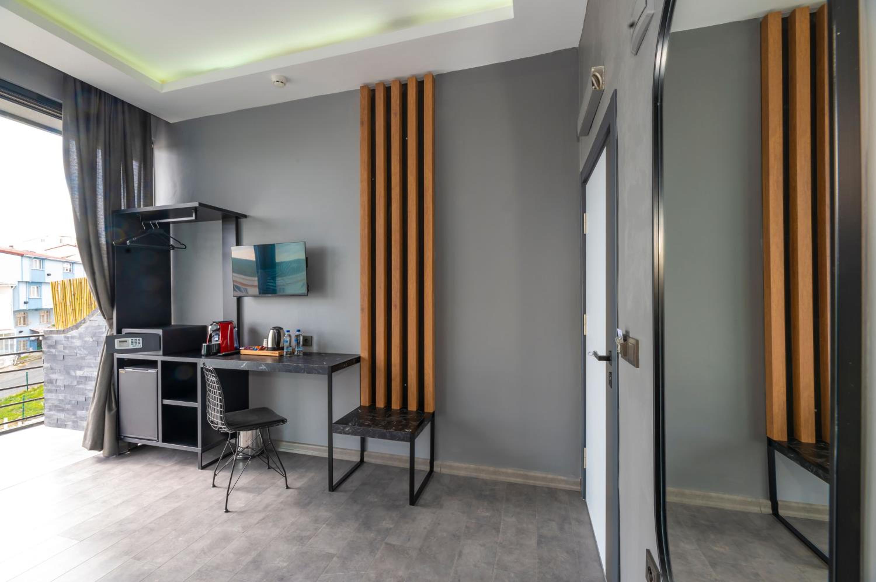 Single Room with Balcony