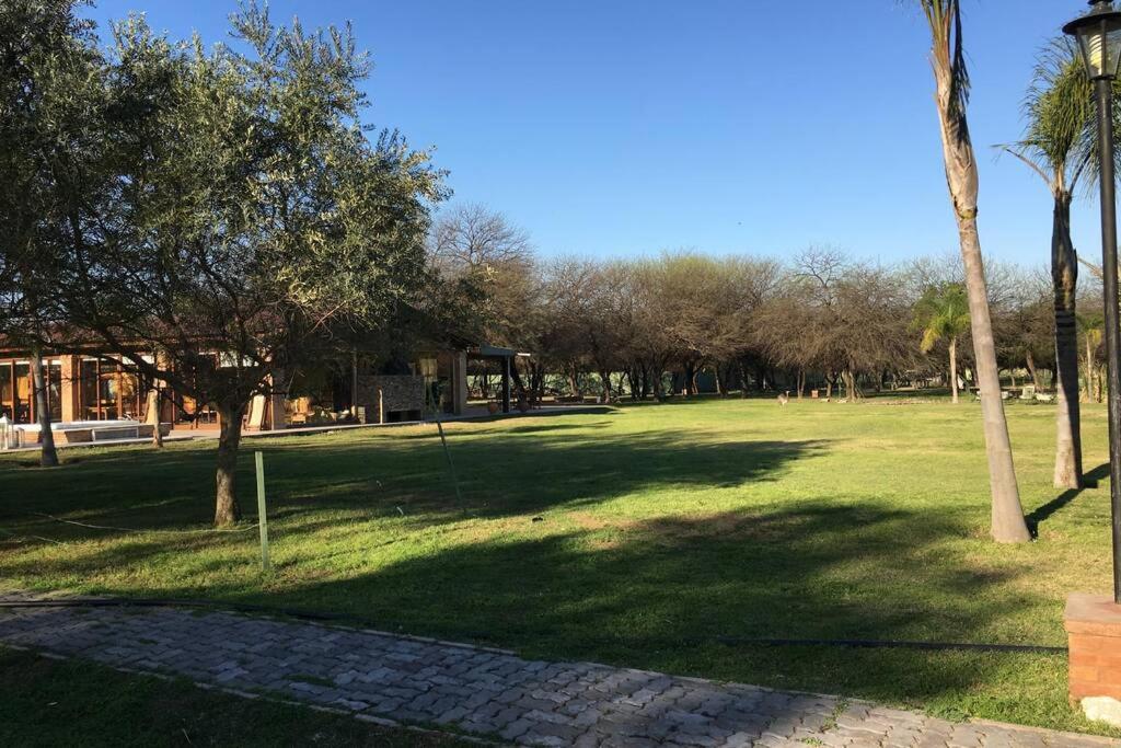 Villa photo 2