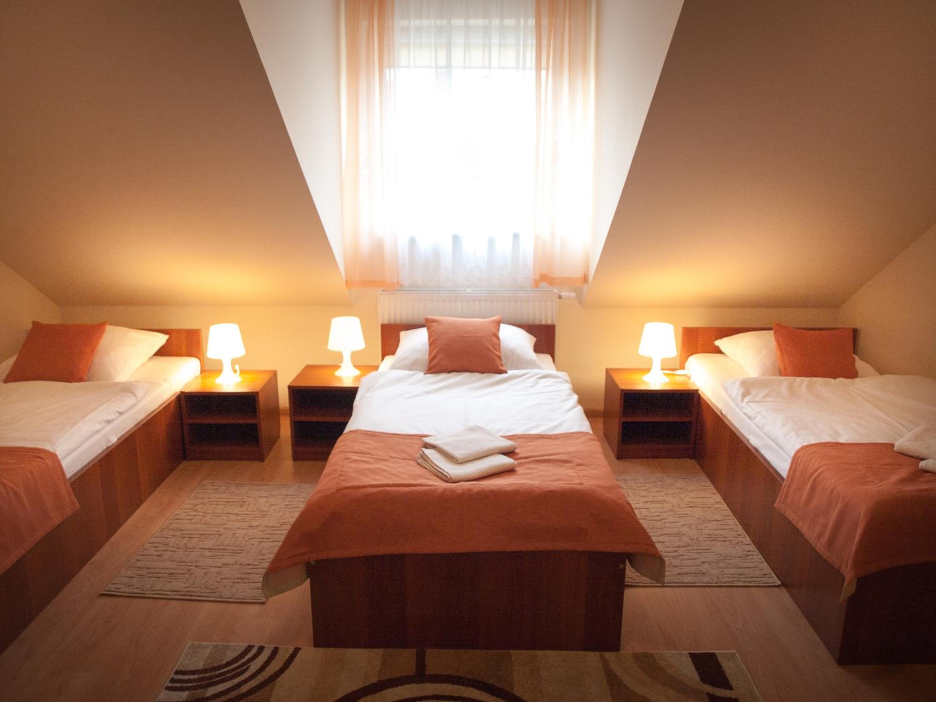 Triple Room with Bathroom photo 1
