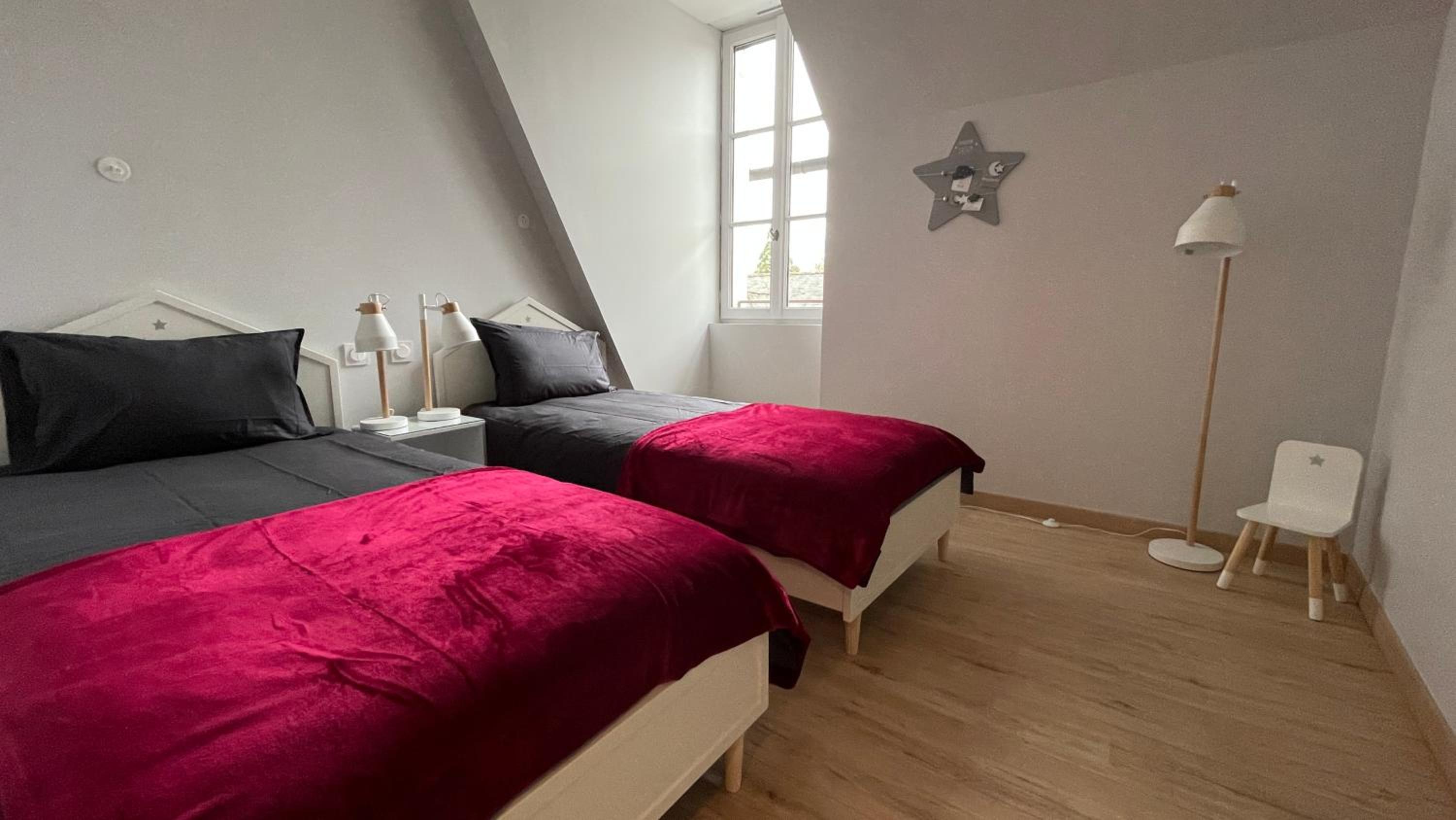 Two-Bedroom Apartment - Photo 9