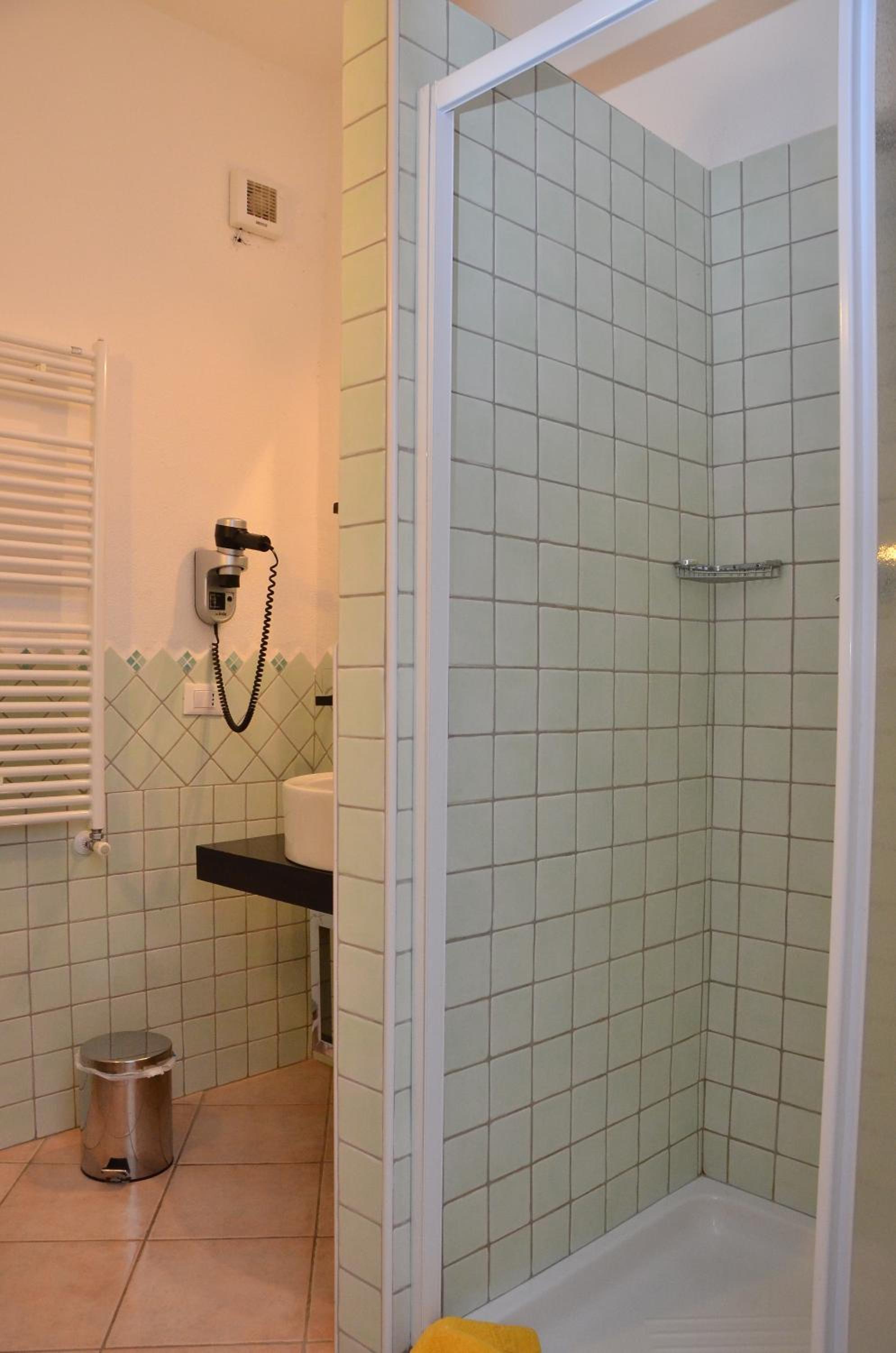 Double Room with Private External Bathroom photo 3