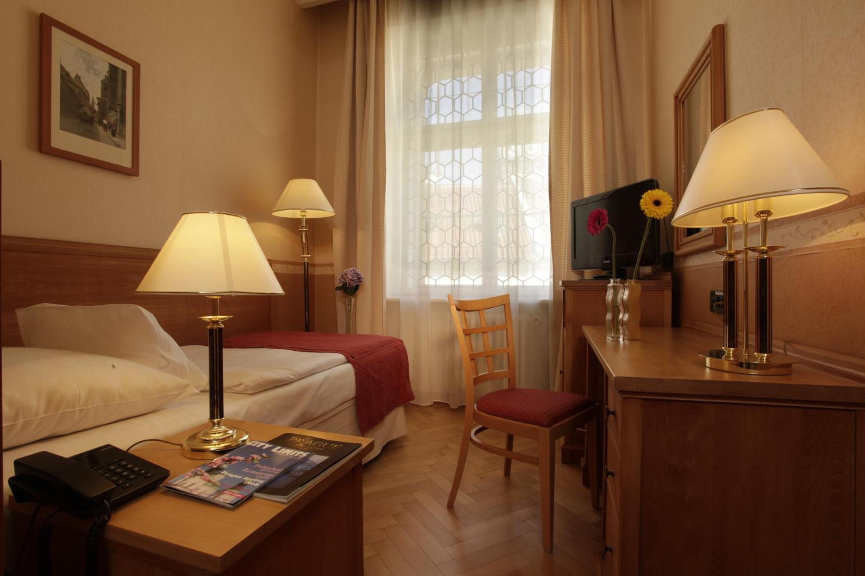 Standard Single Room