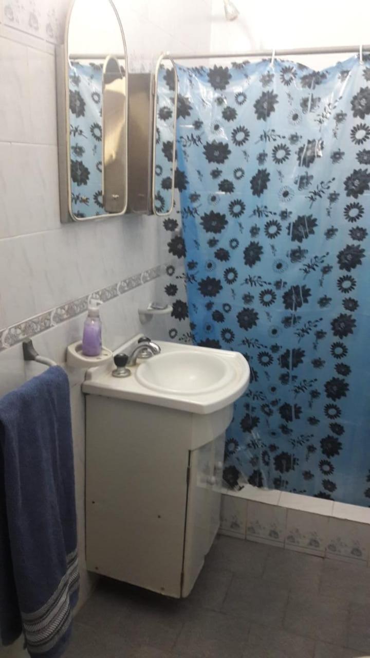 One-Bedroom House photo 2