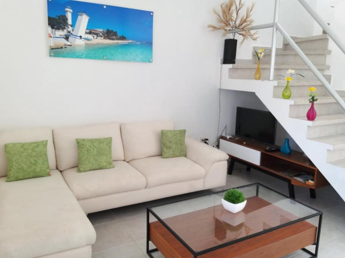 Three-Bedroom House photo 2