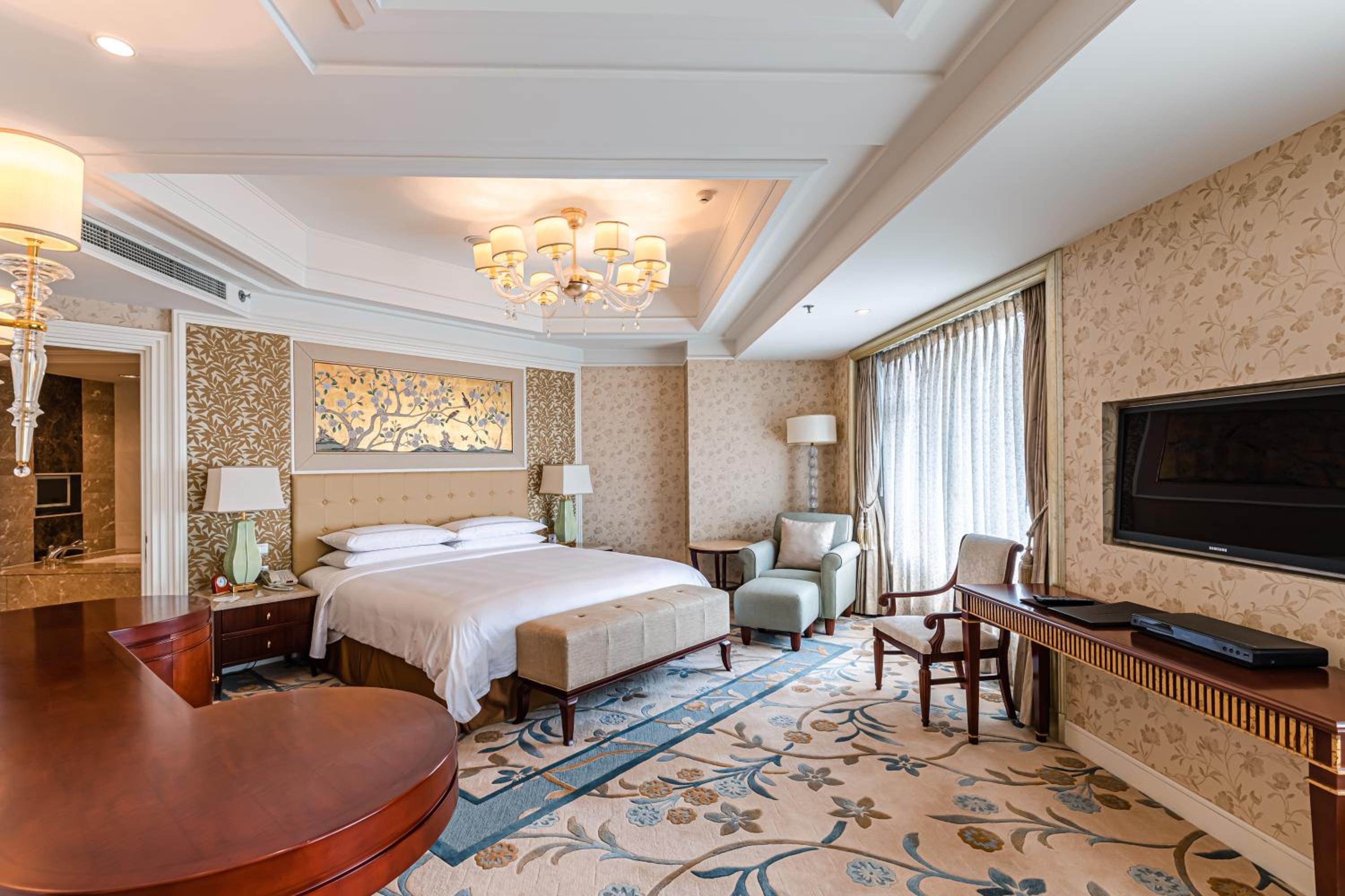 Premier Suite photo 1