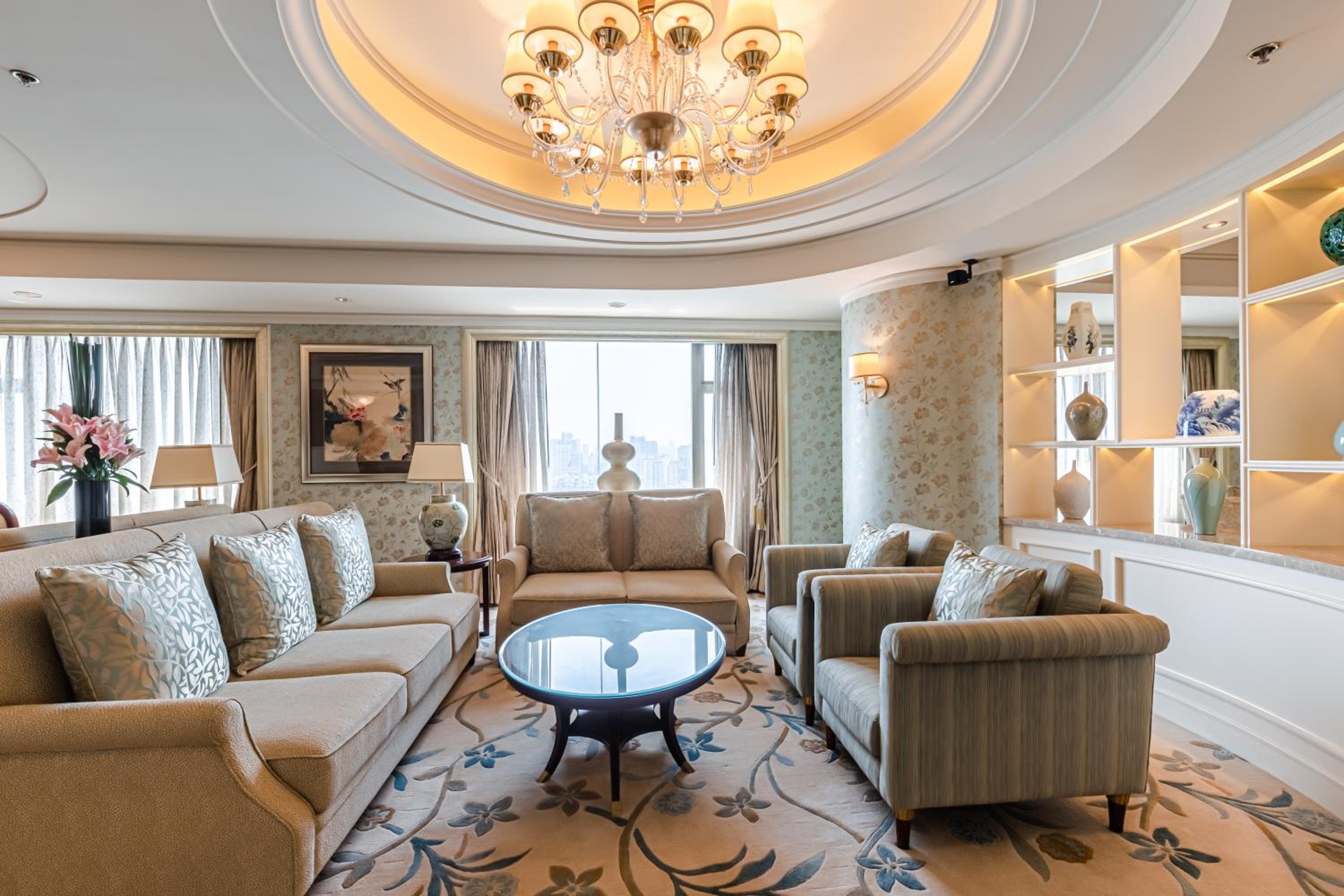 Presidential Suite photo 3