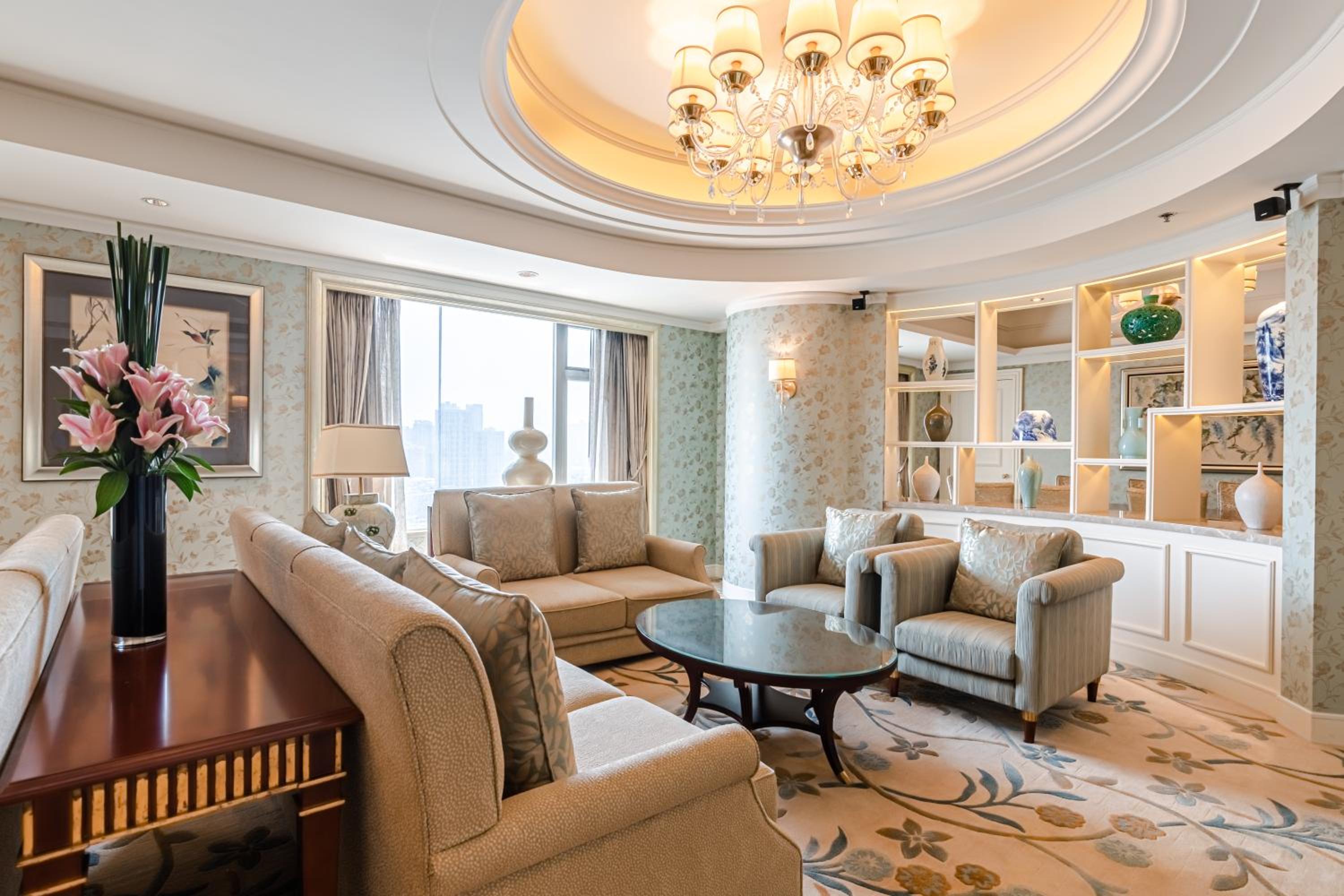 Presidential Suite photo 1