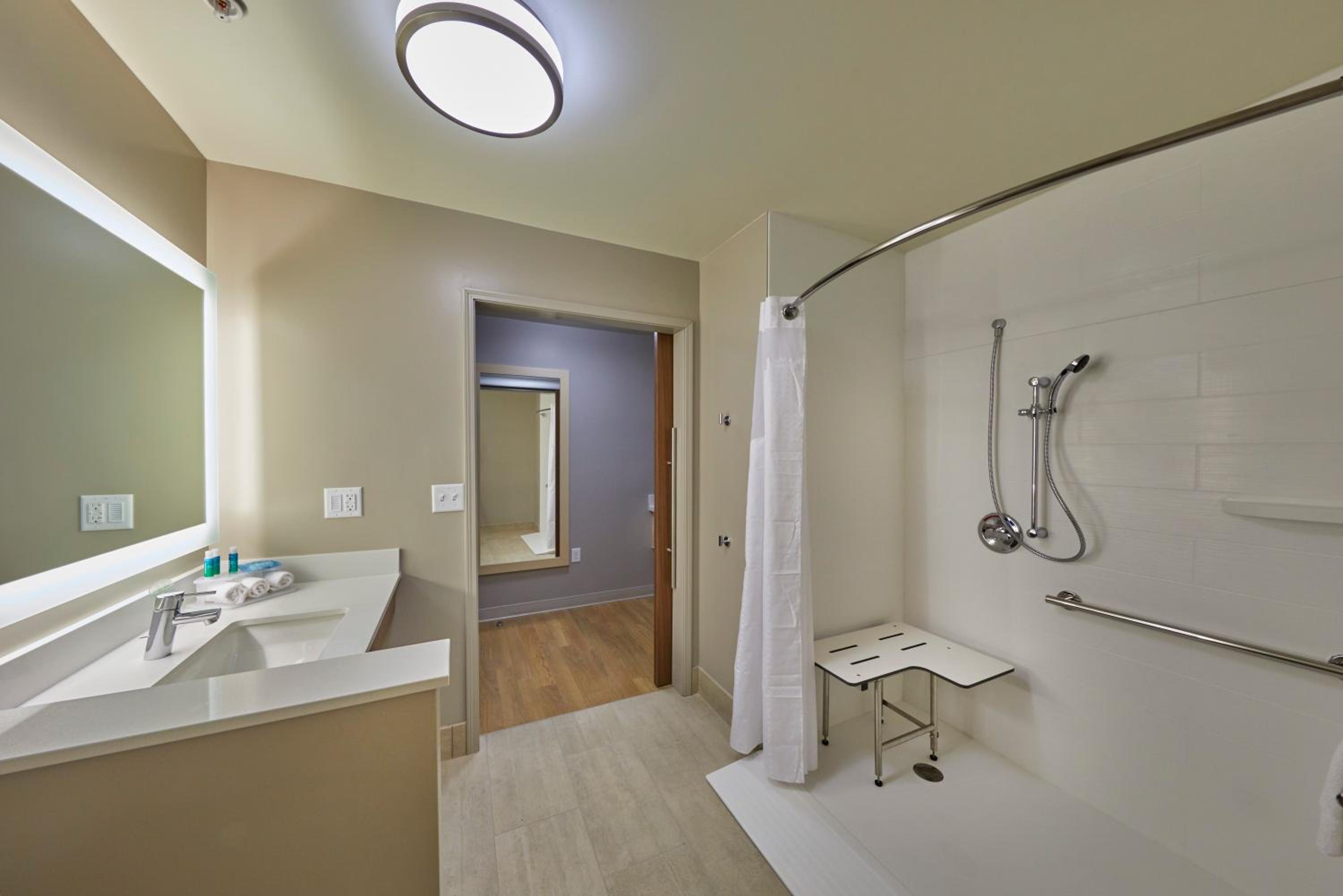 Standard King Room with Mobility Accessible Roll-In Shower