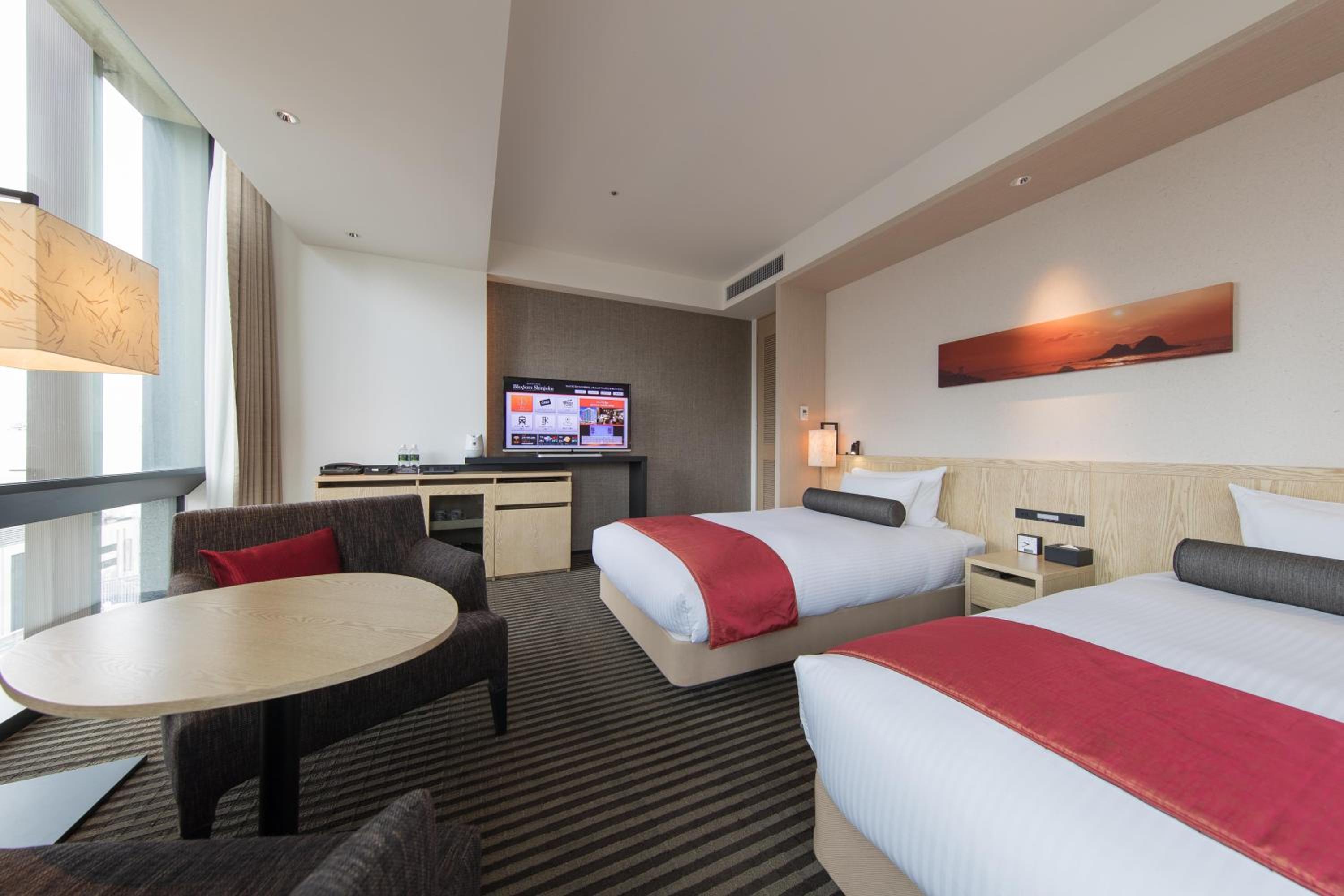 Premium Twin Room with View from Bathroom (Floor 15-16) - Non-Smoking - Photo 19