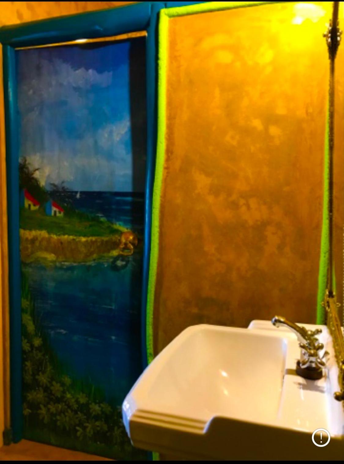 King Room with Lake View photo 3