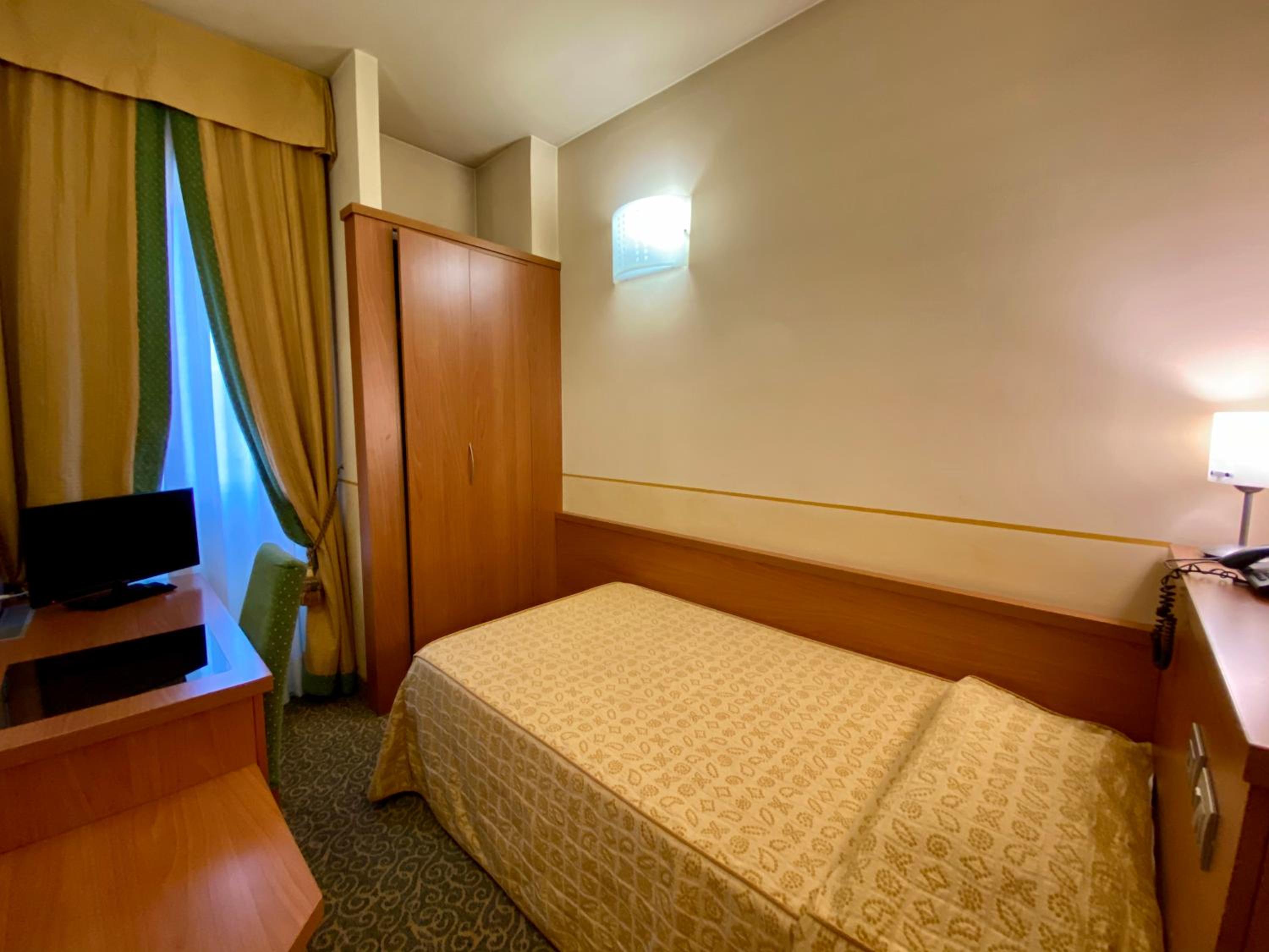 Single Room photo 1