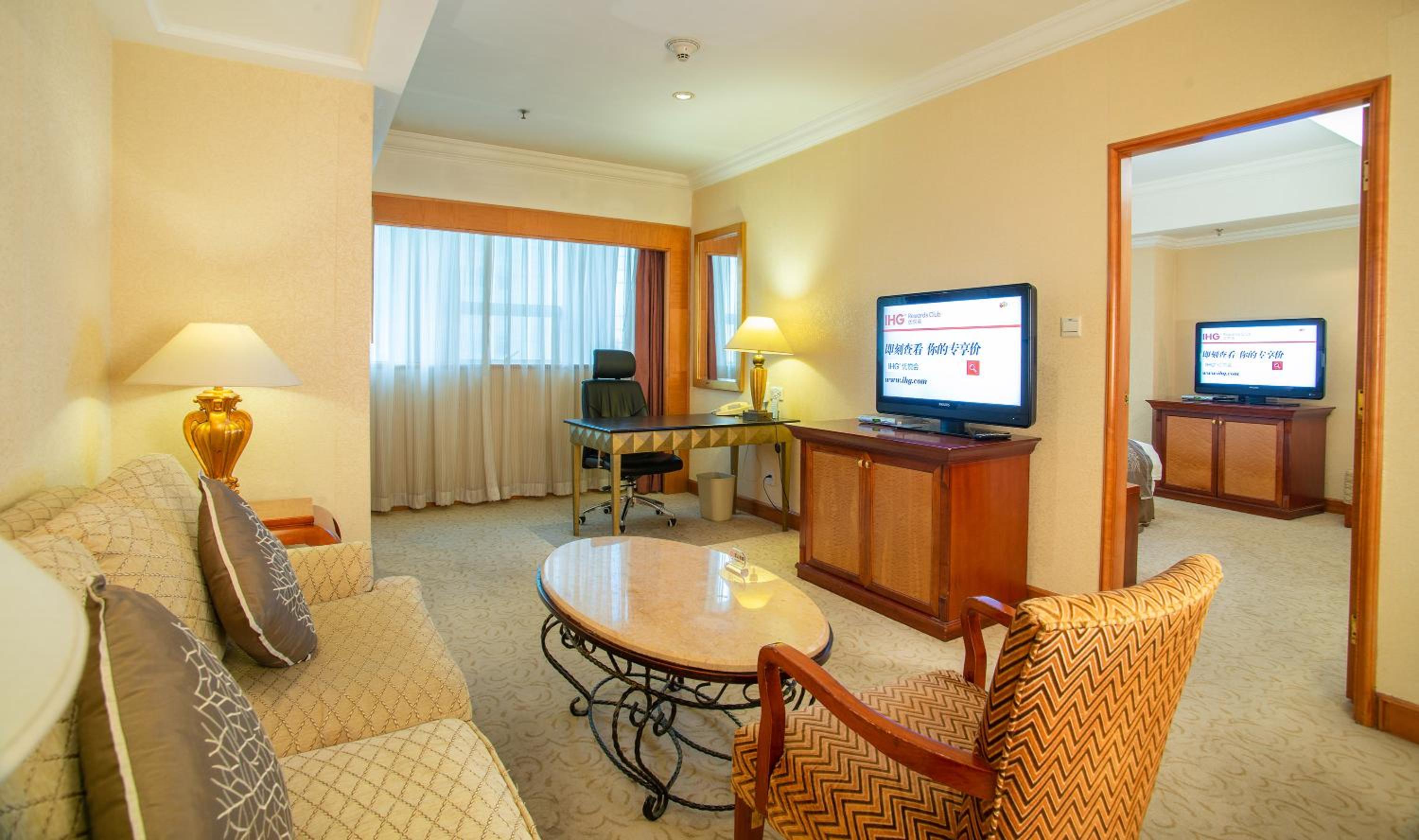 Executive Suite with Sea View - Photo 5